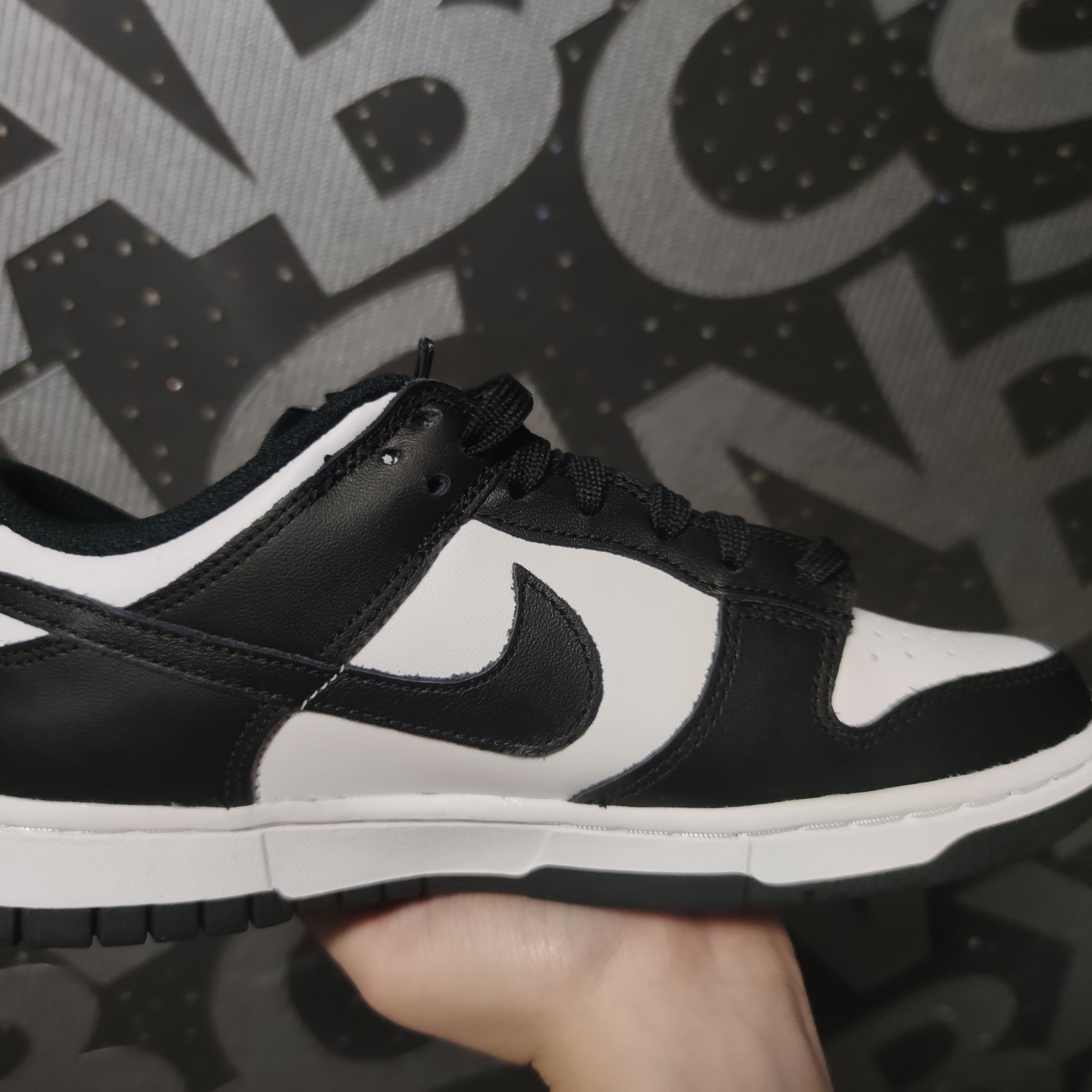 (W) Nike Dunk Low Black 착용 스타일 - 3