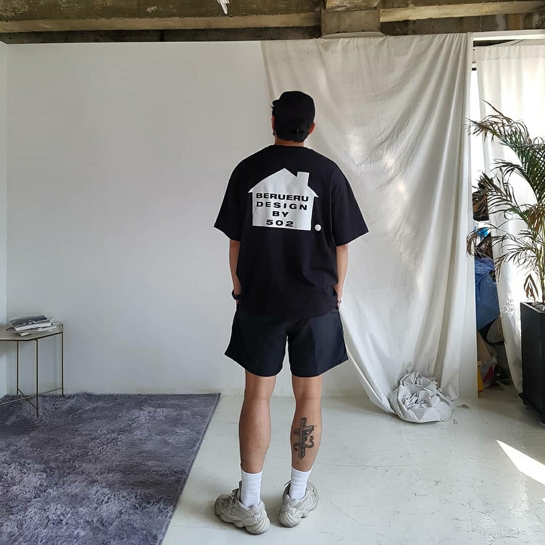 Adidas Yeezy 500 Blush 2018 착용 스타일