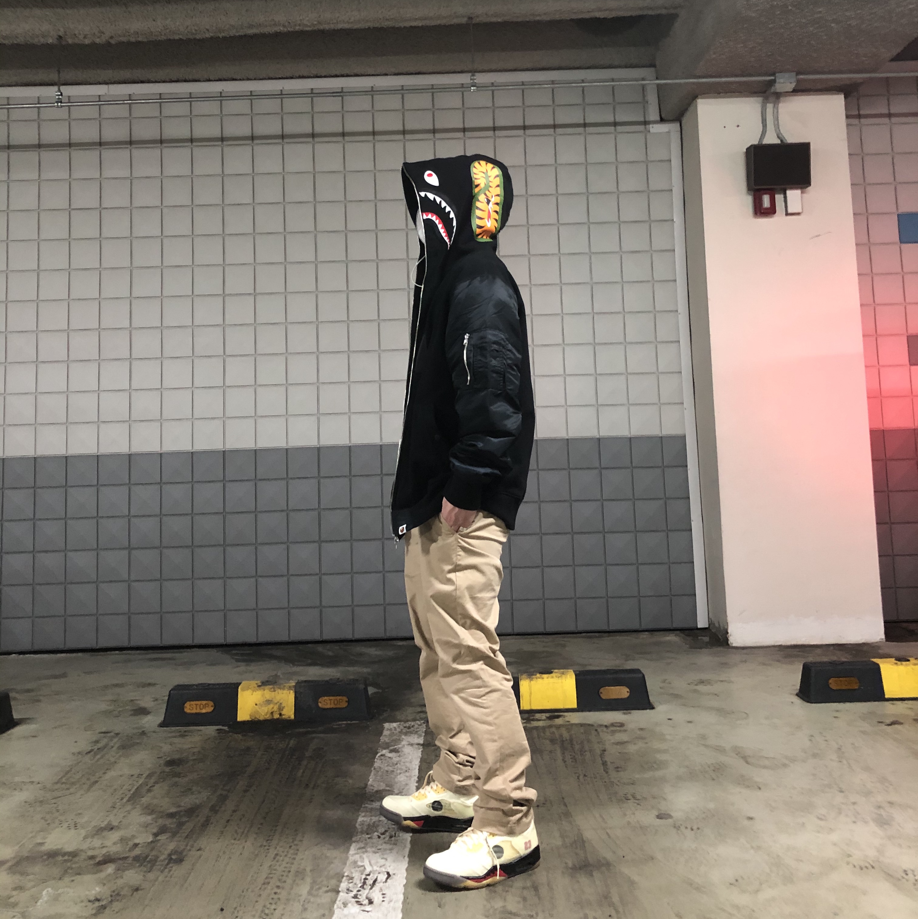 Jordan 5 x Off-White Retro SP Sail Fire Red 착용 스타일 - 1