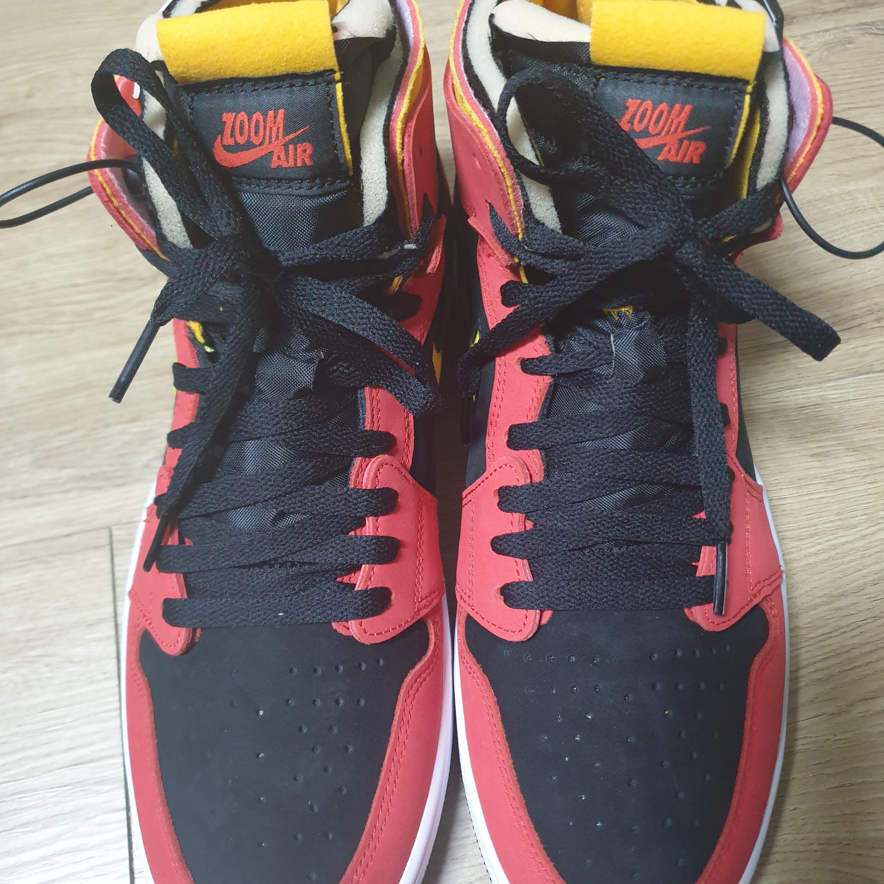 Jordan 1 Zoom Air CMFT Chile Red 착용 스타일 - 2