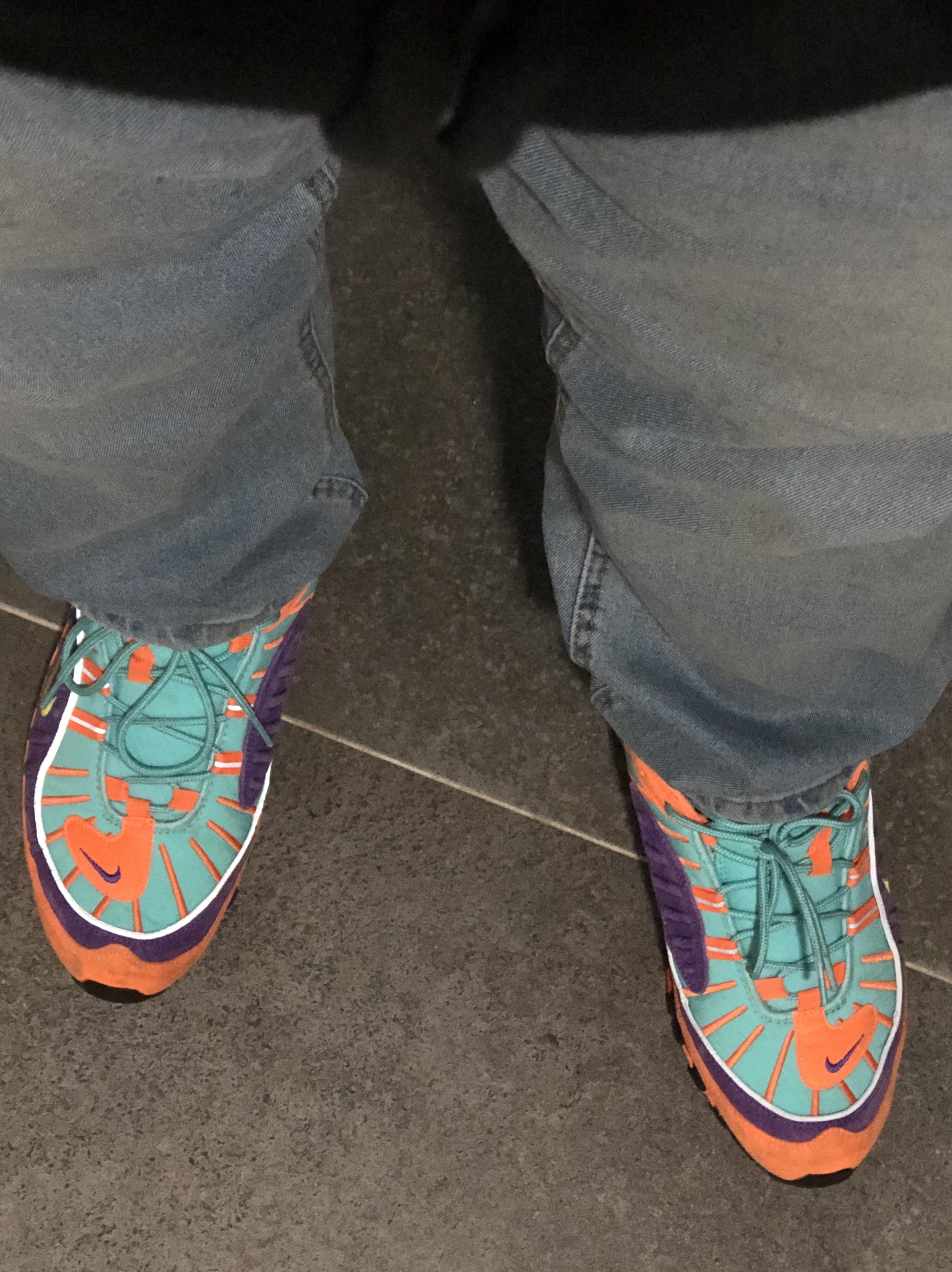 Nike Air Max 98 Cone 착용 스타일