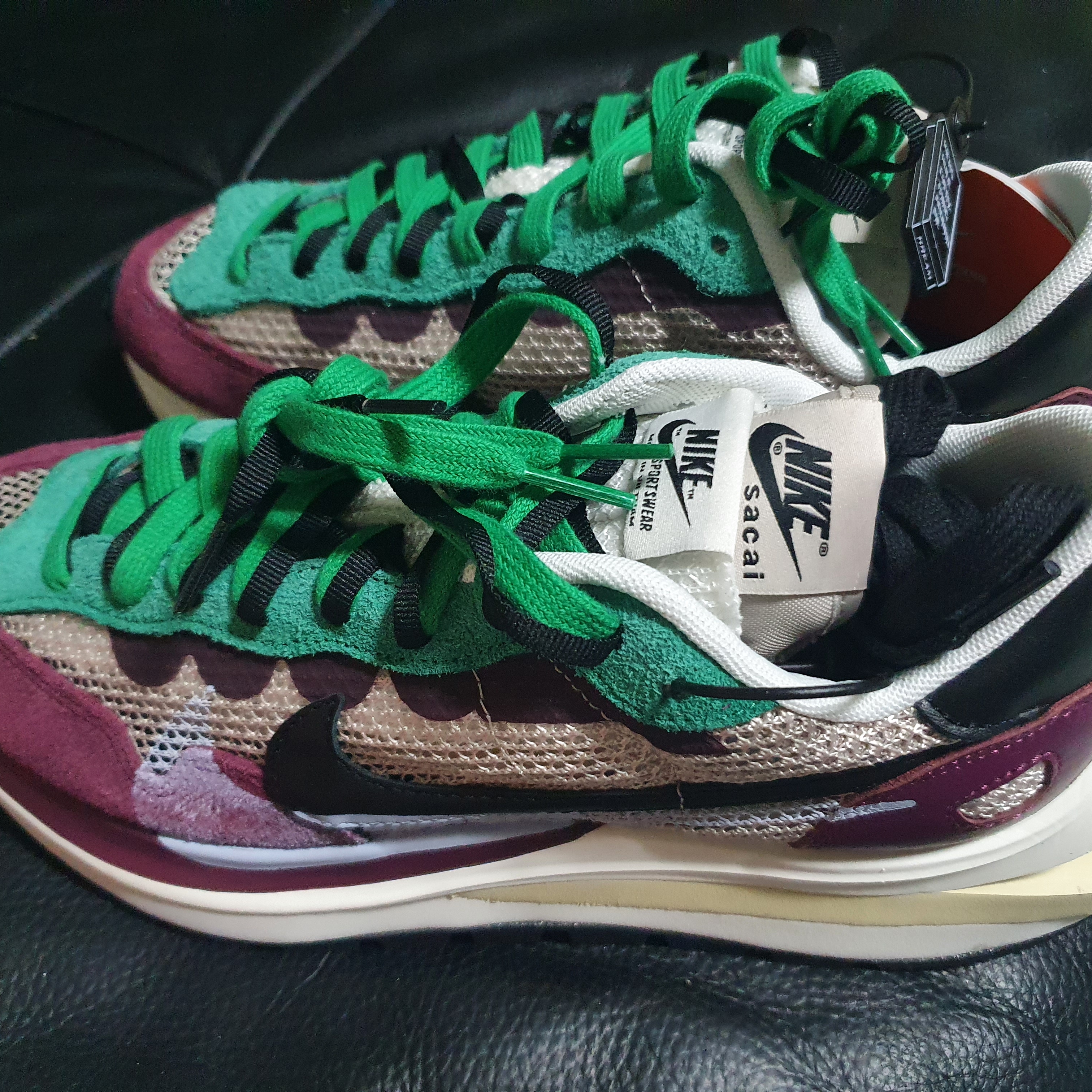 Nike x Sacai VaporWaffle String & Black Villain Red 착용 스타일