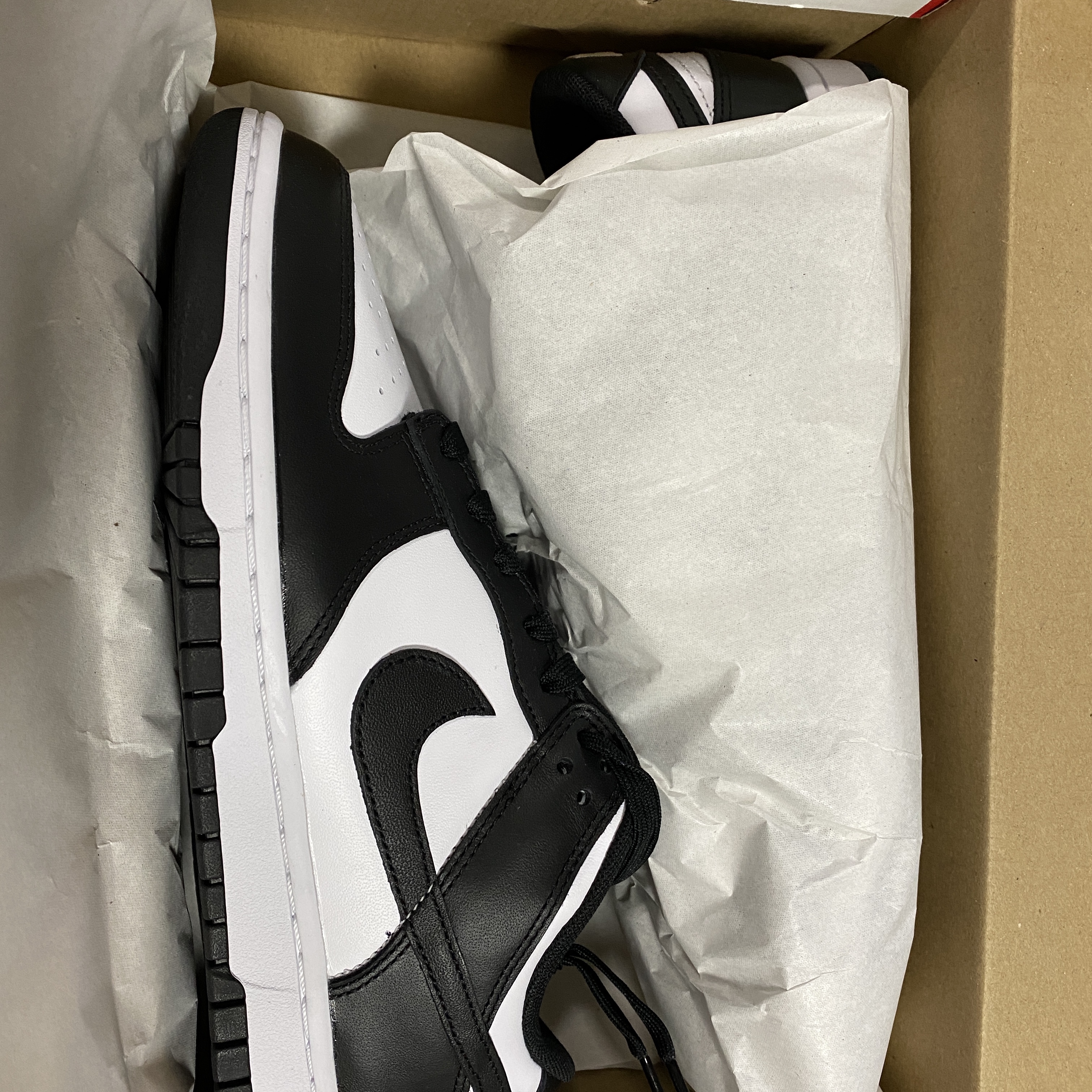 Nike Dunk Low Retro Black 착용 스타일