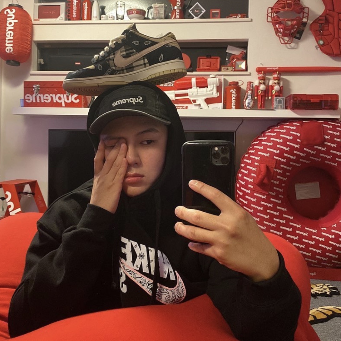 Nike x Travis Scott SB Dunk Low 착용 스타일