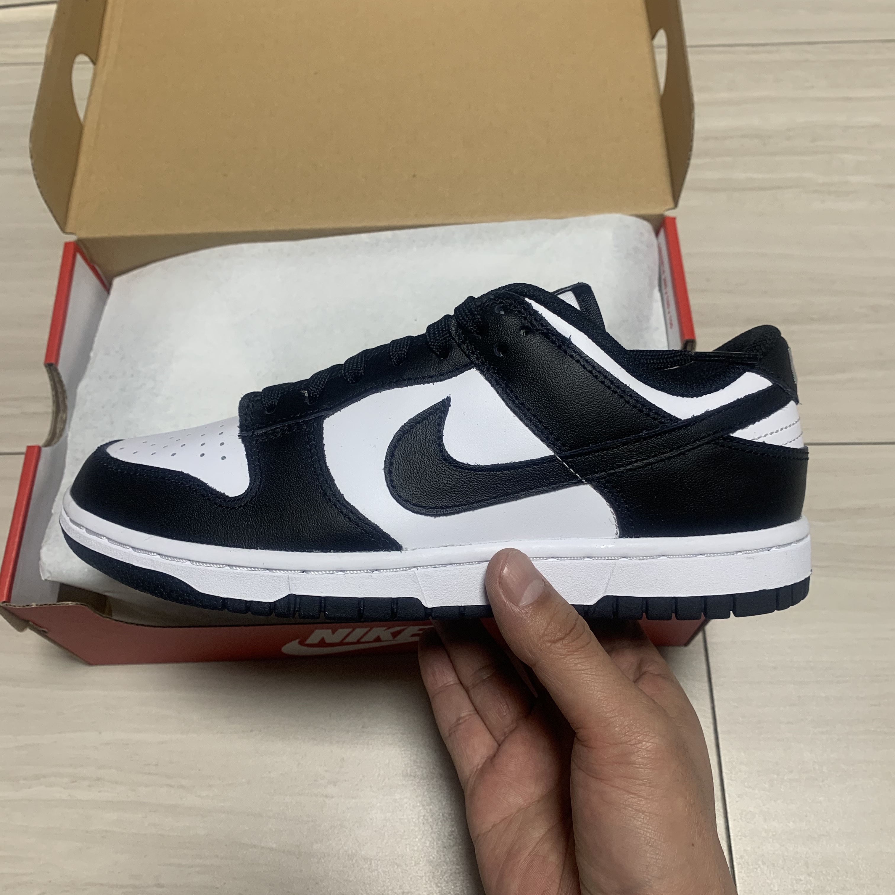 (W) Nike Dunk Low Black 착용 스타일