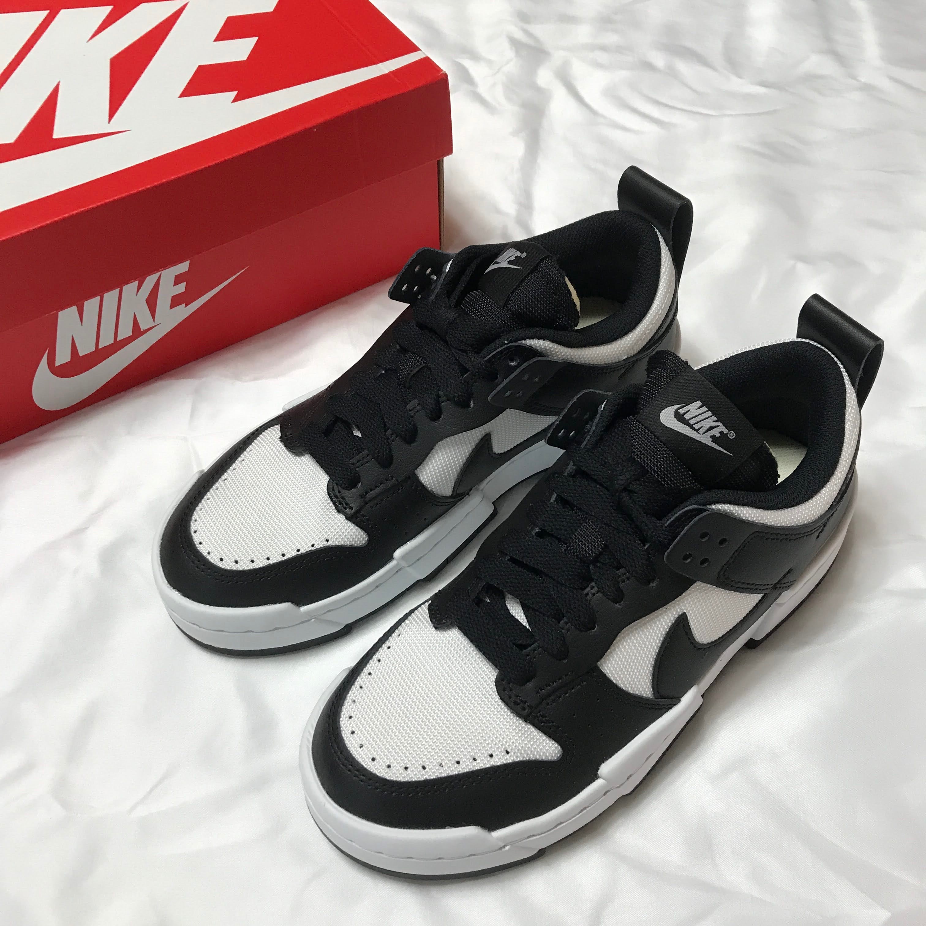 (W) Nike Dunk Low Disrupt Black White 착용 스타일