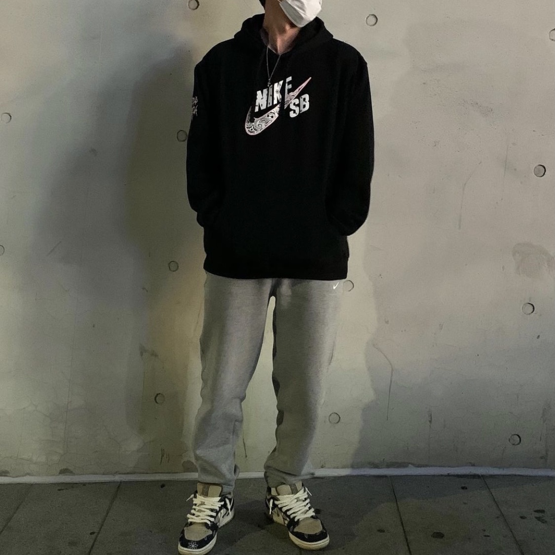 Nike x Travis Scott SB Dunk Low 착용 스타일