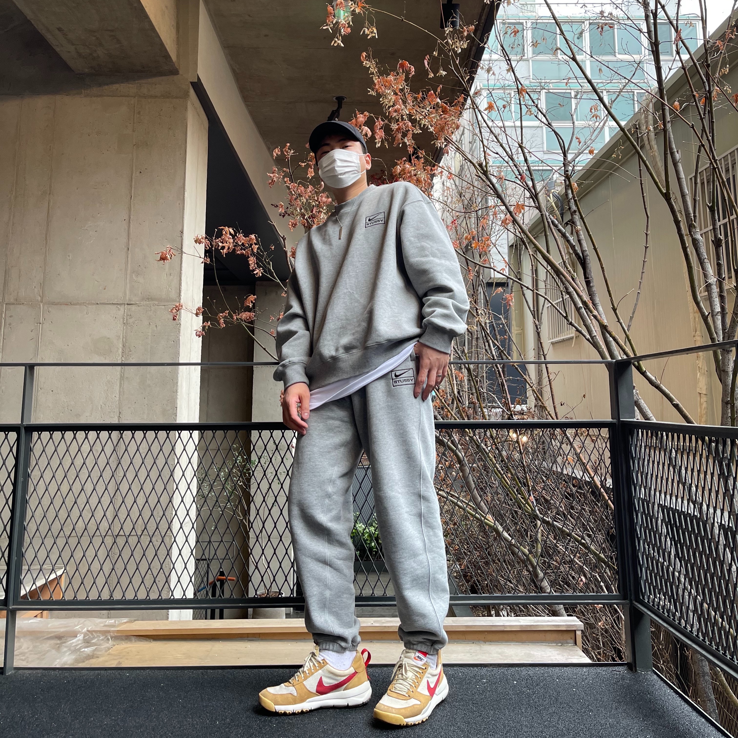 Nike x Tom Sachs Mars Yard Shoe 2.0 Space Camp, Nike x Stussy NRG BR Fleece Pants Grey 착용 스타일