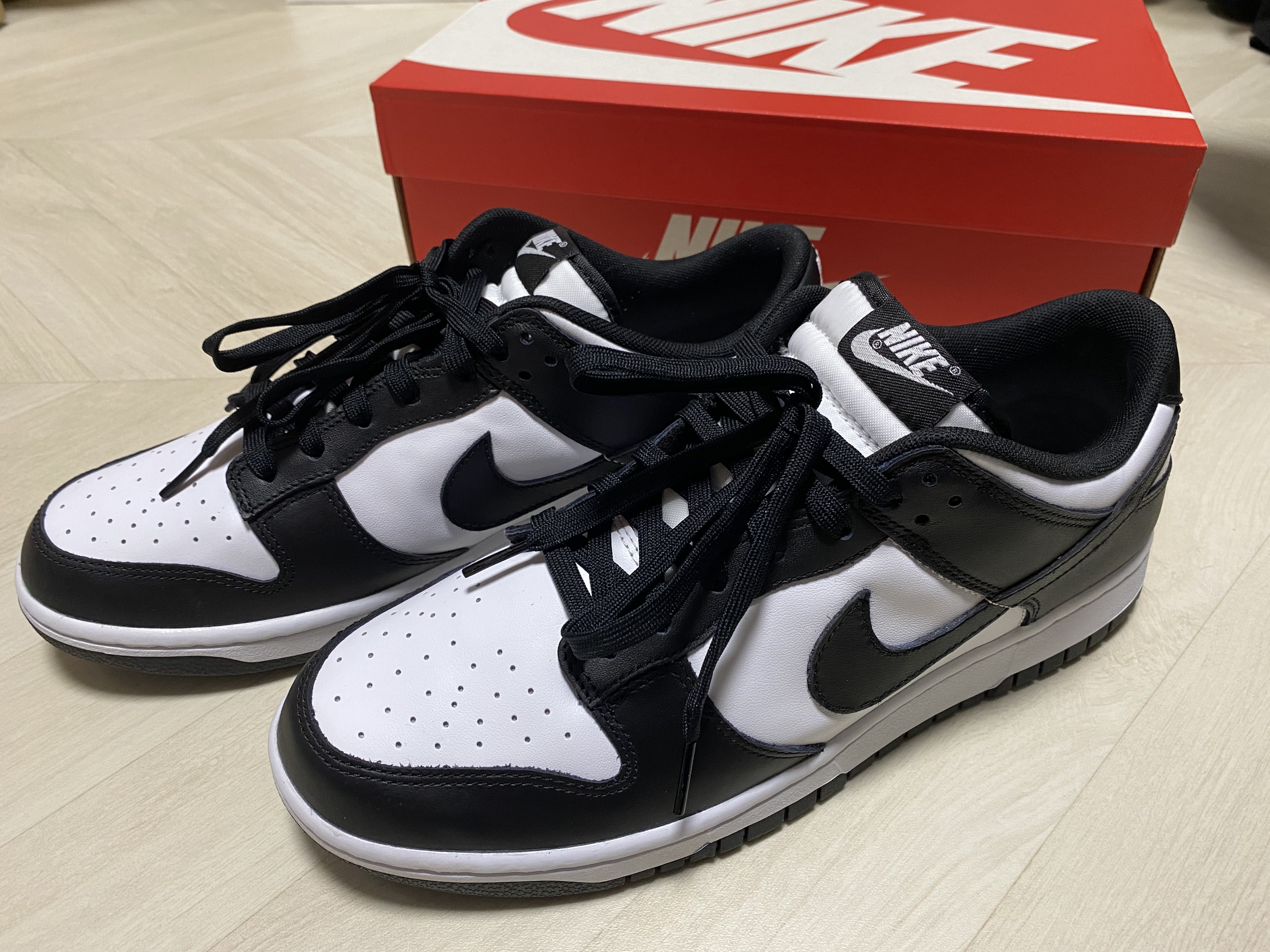 Nike Dunk Low Retro Black 착용 스타일