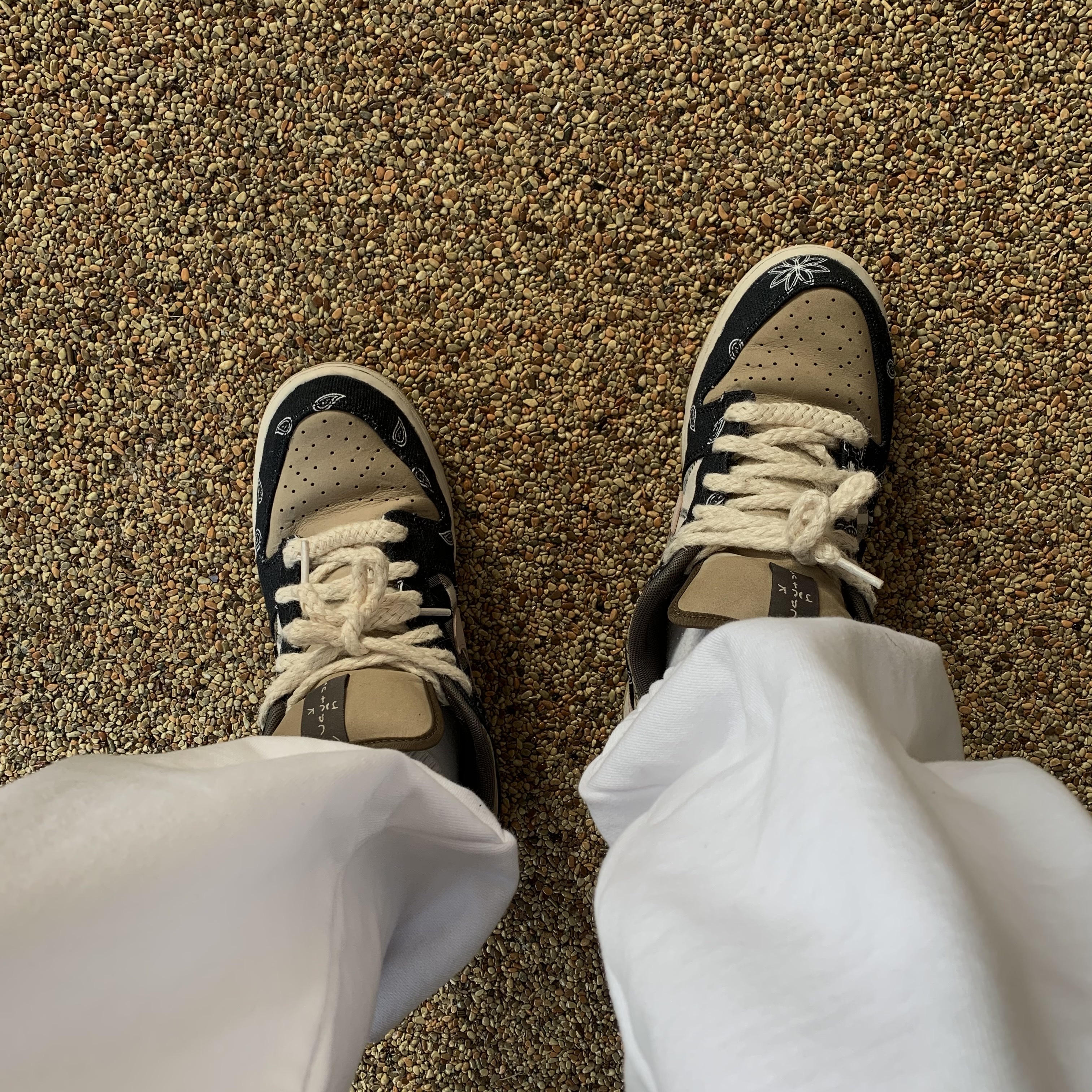 Nike x Travis Scott SB Dunk Low 착용 스타일