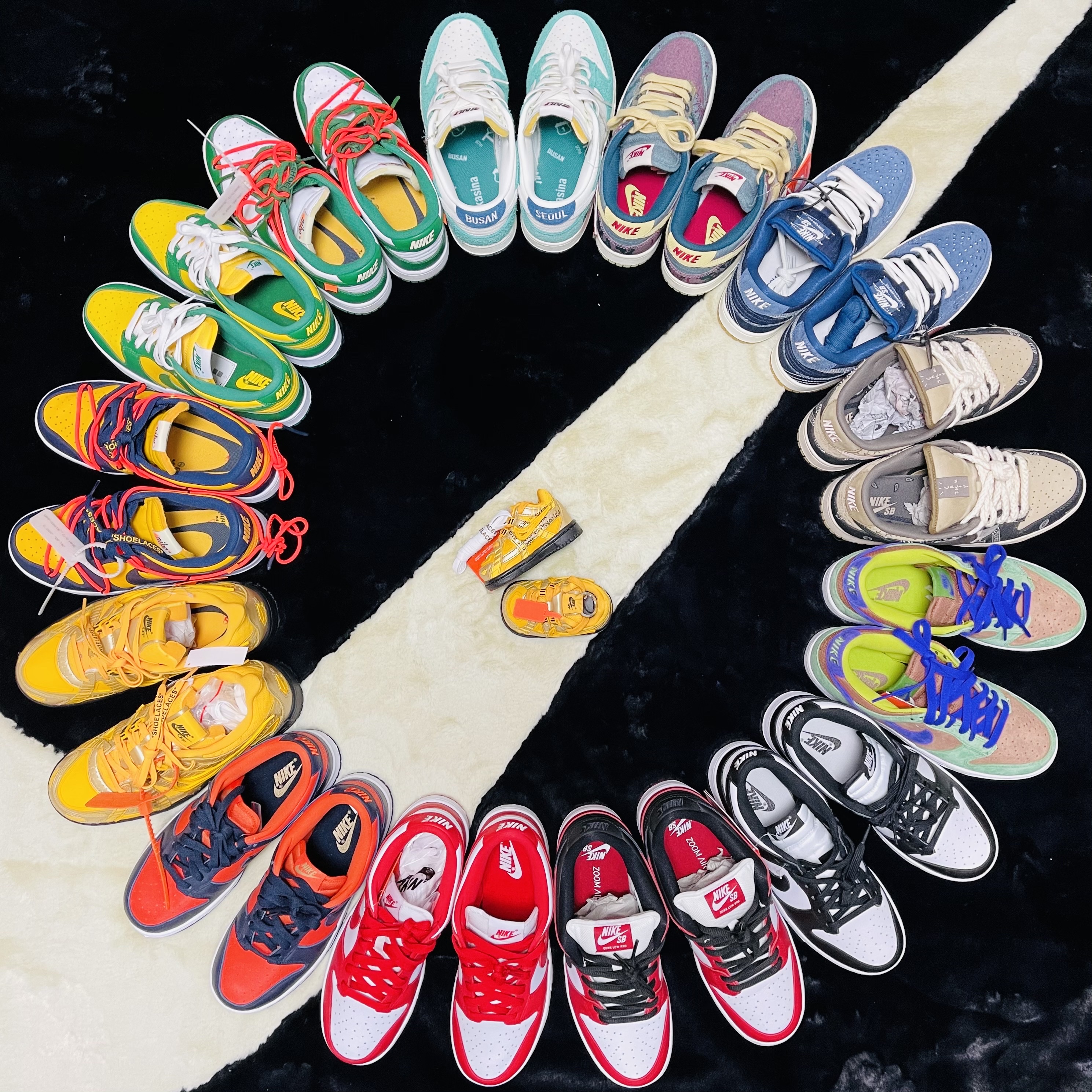 Nike x Off-White Dunk Low Pine Green, Nike x Off-White Dunk Low University Gold Midnight Navy 착용 스타일