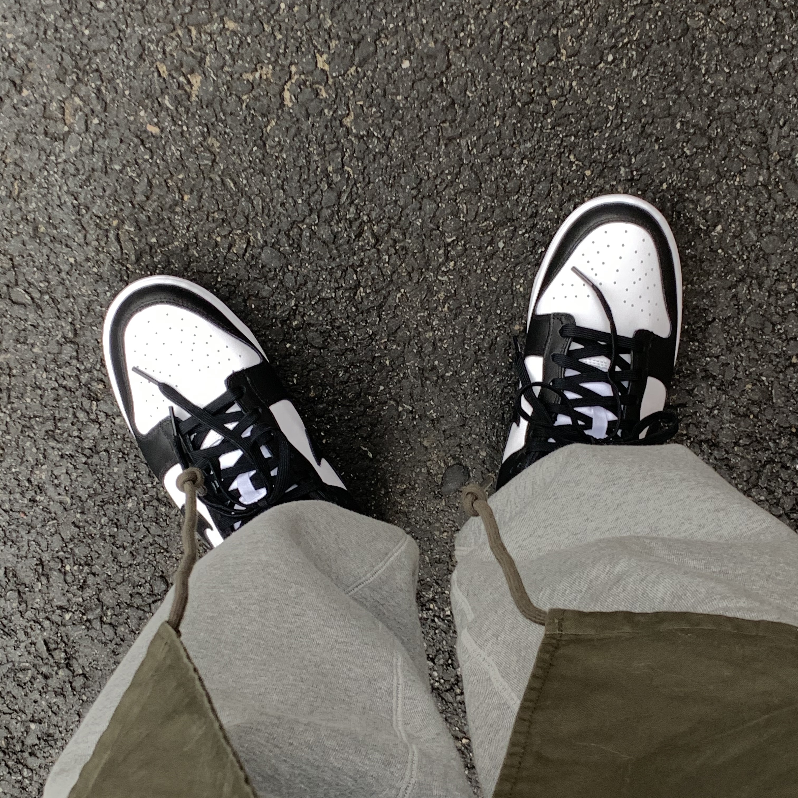 Nike Dunk Low Retro Black 착용 스타일