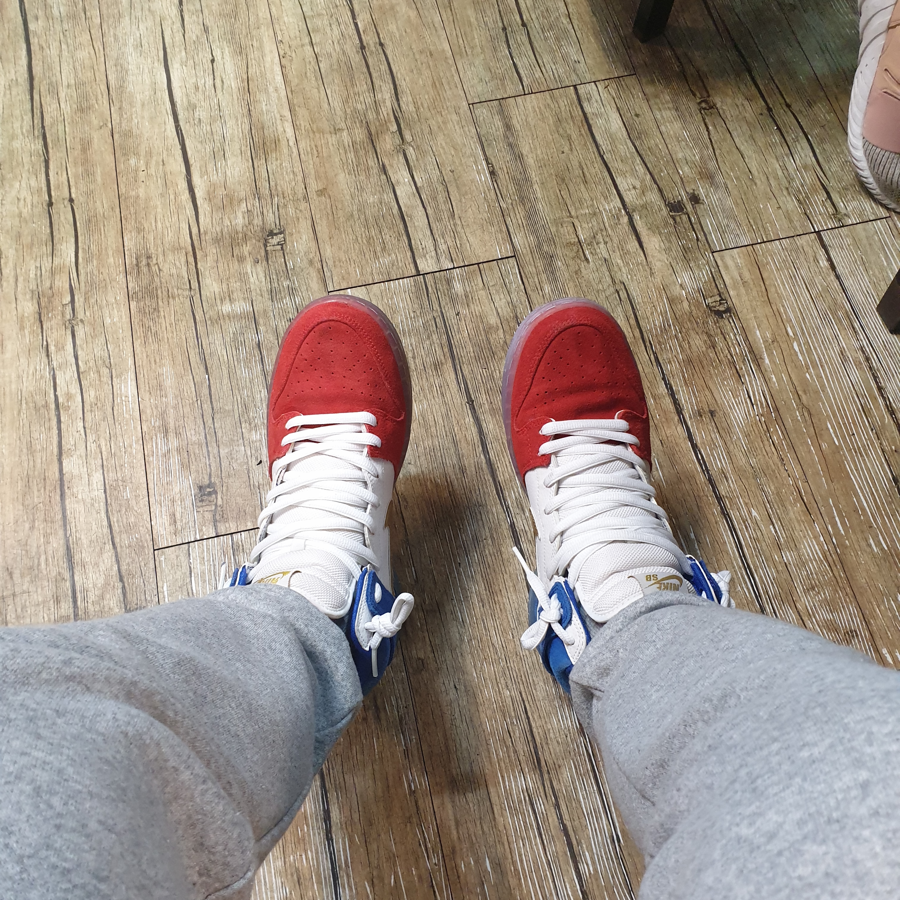 Nike SB Dunk High Tricolor 착용 스타일