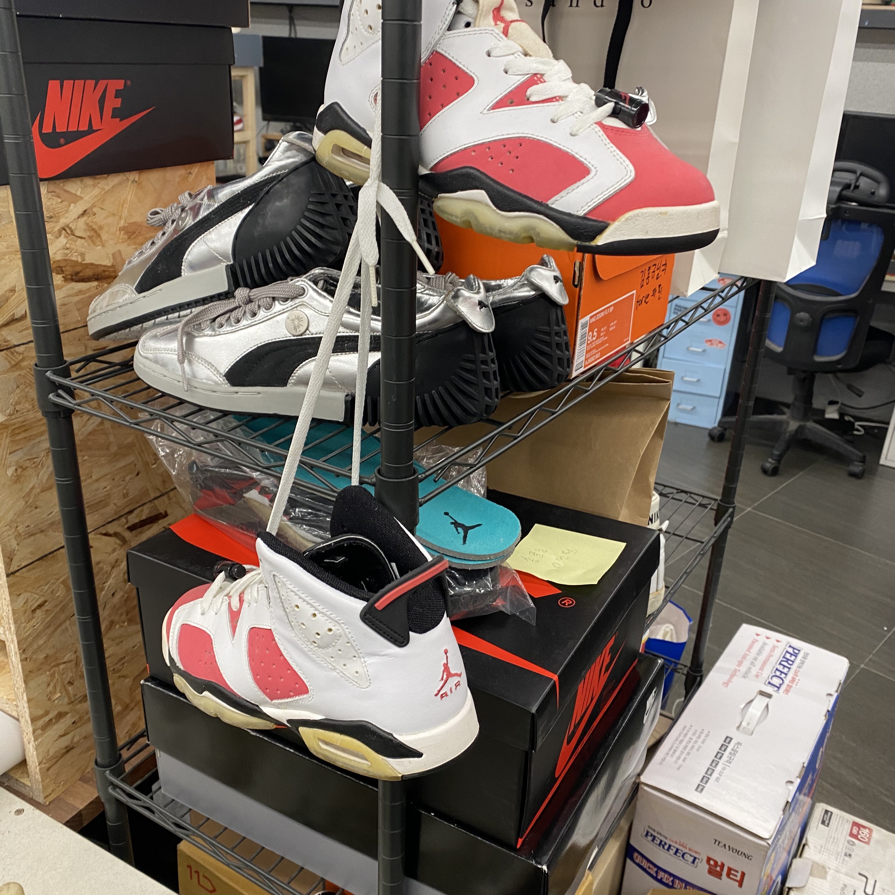 Jordan 6 Retro Gatorade Like Mike White, Jordan 6 Retro Carmine 2014 착용 스타일 - 1
