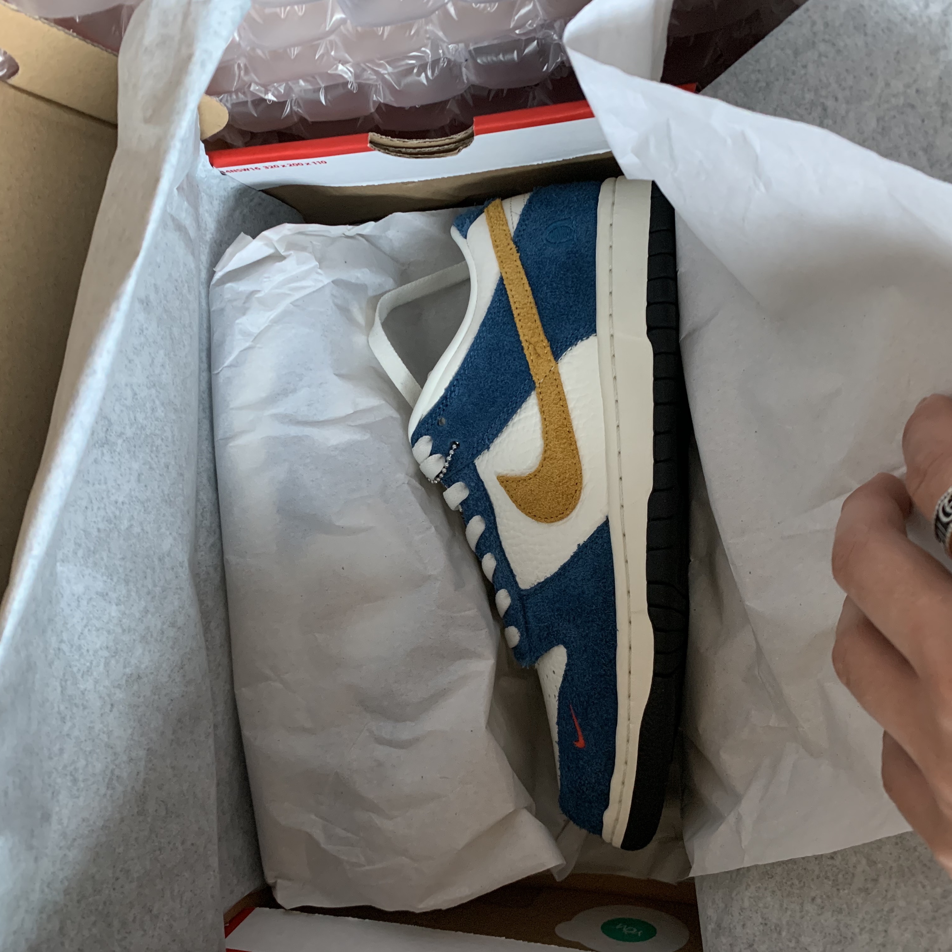 Nike x Kasina Dunk Low 80's Bus 착용 스타일