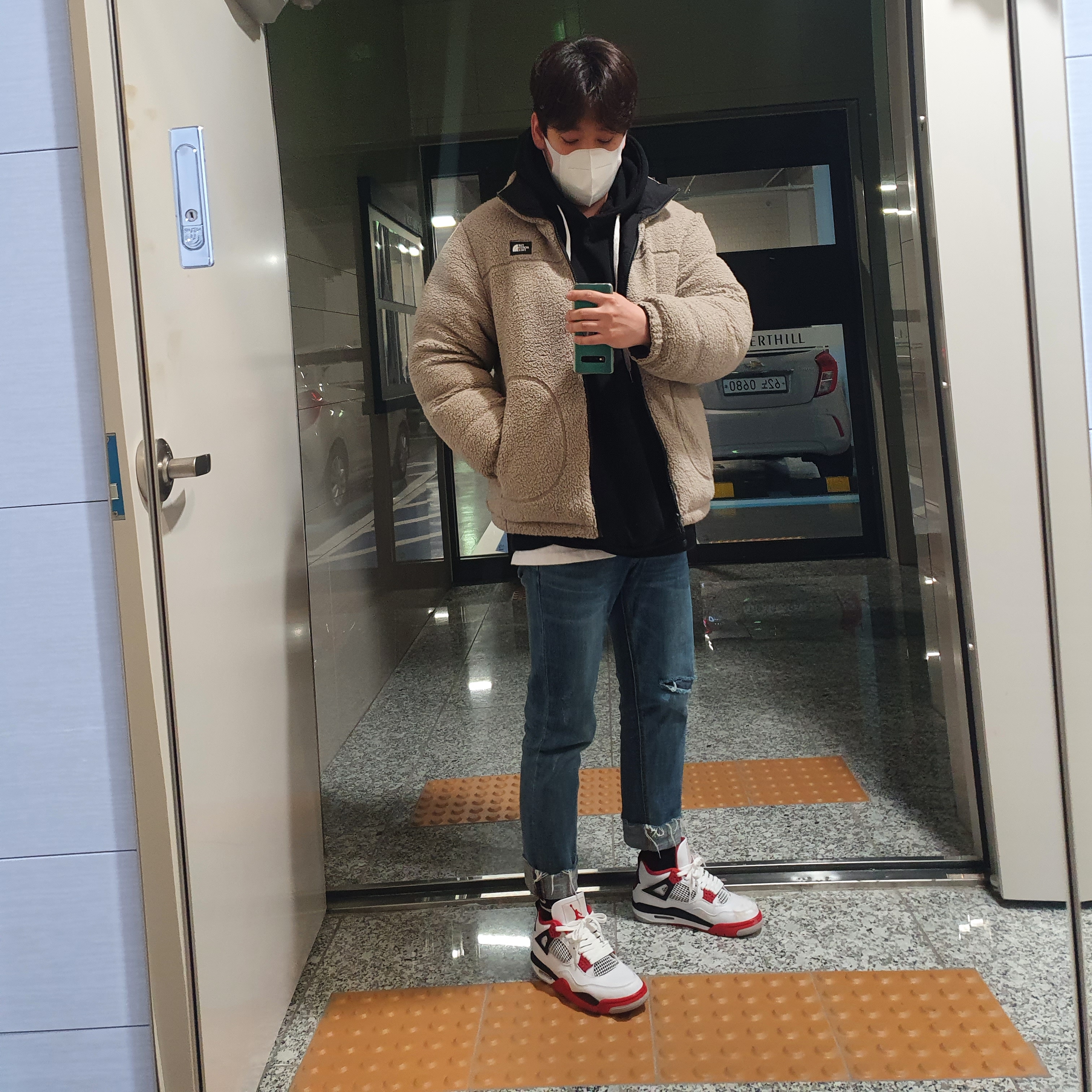 Jordan 4 Retro OG Fire Red 2020 착용 스타일