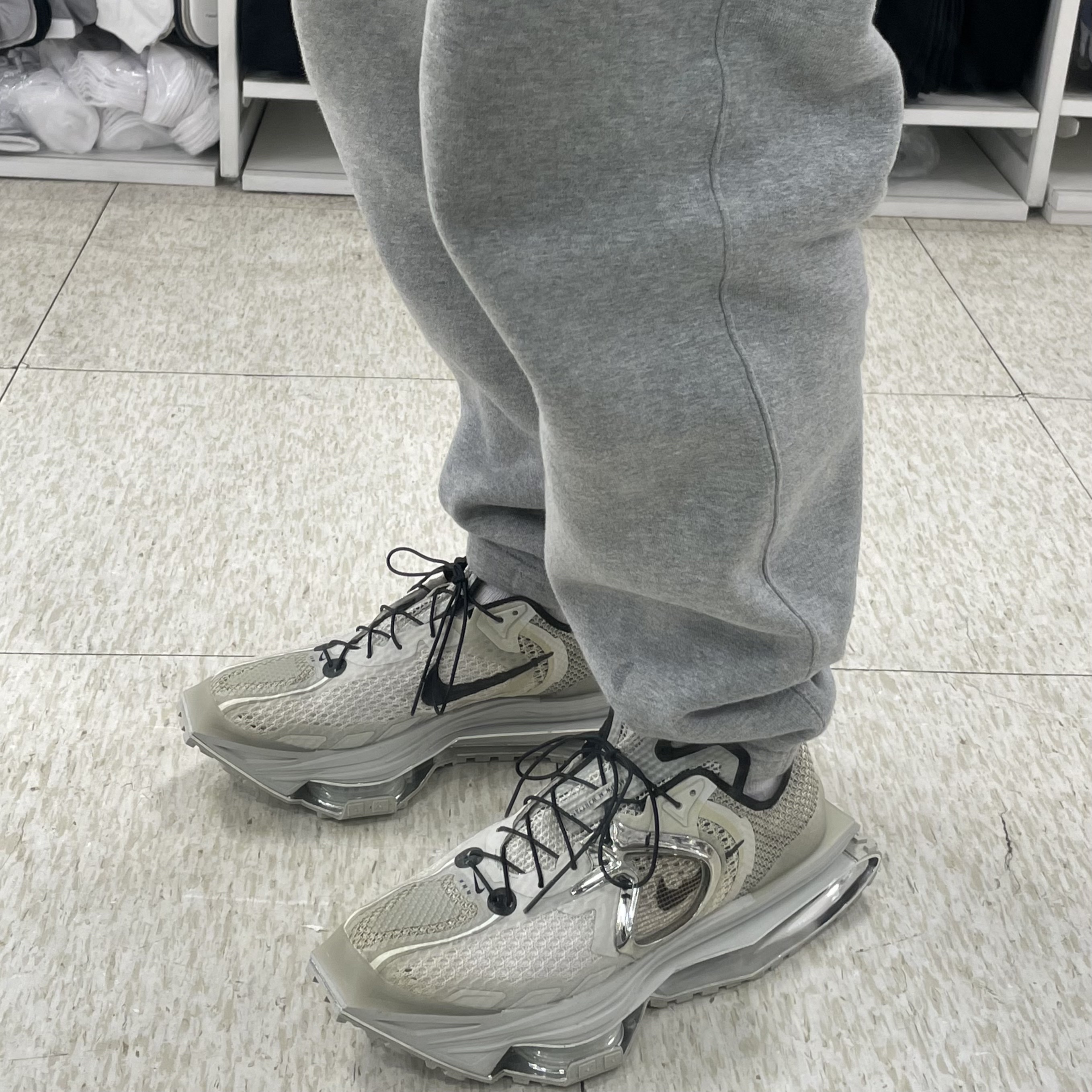 Nike x Matthew M Williams Zoom 004 Stone 착용 스타일