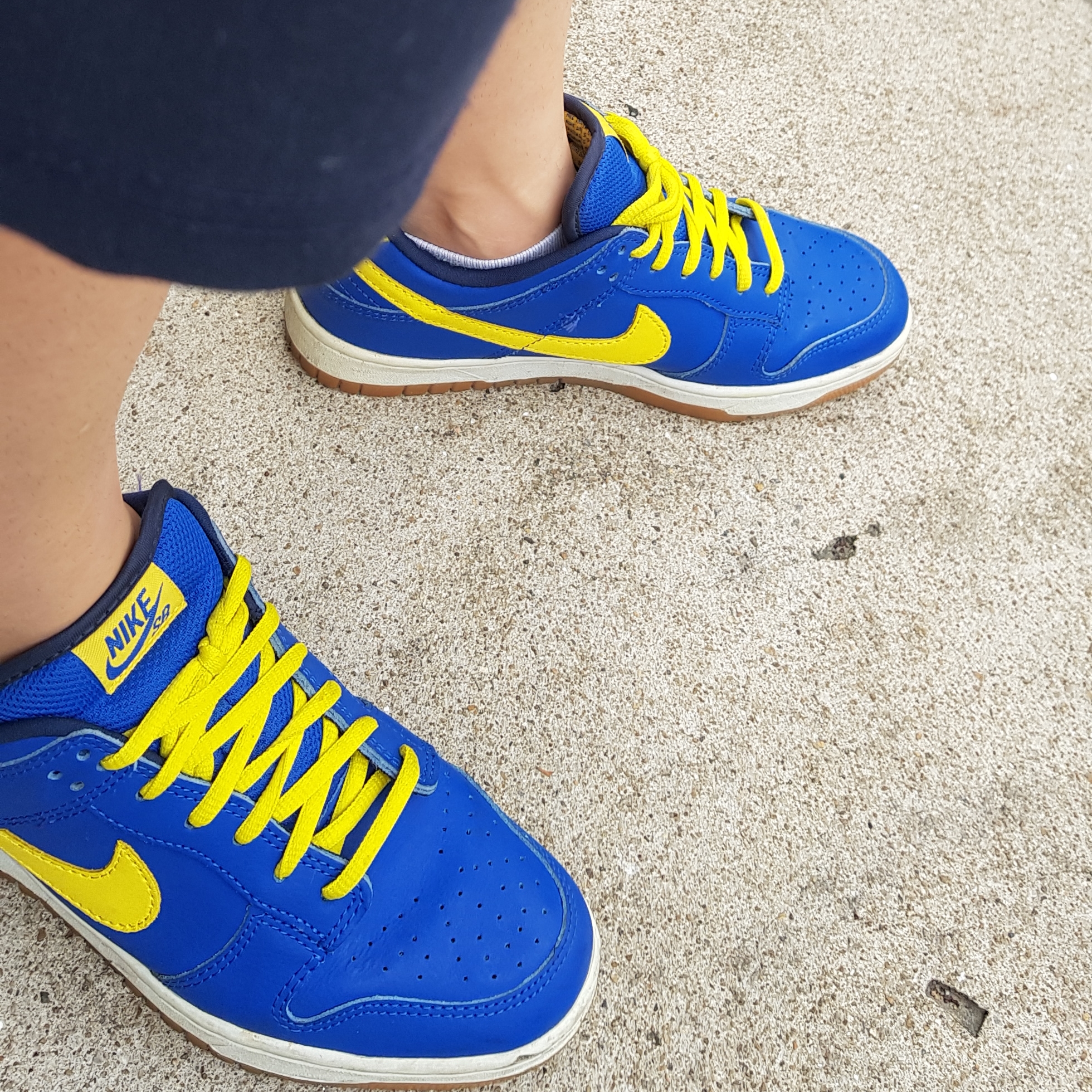 Nike SB Zoom Dunk Low Pro Boca Jr 착용 스타일 - 2