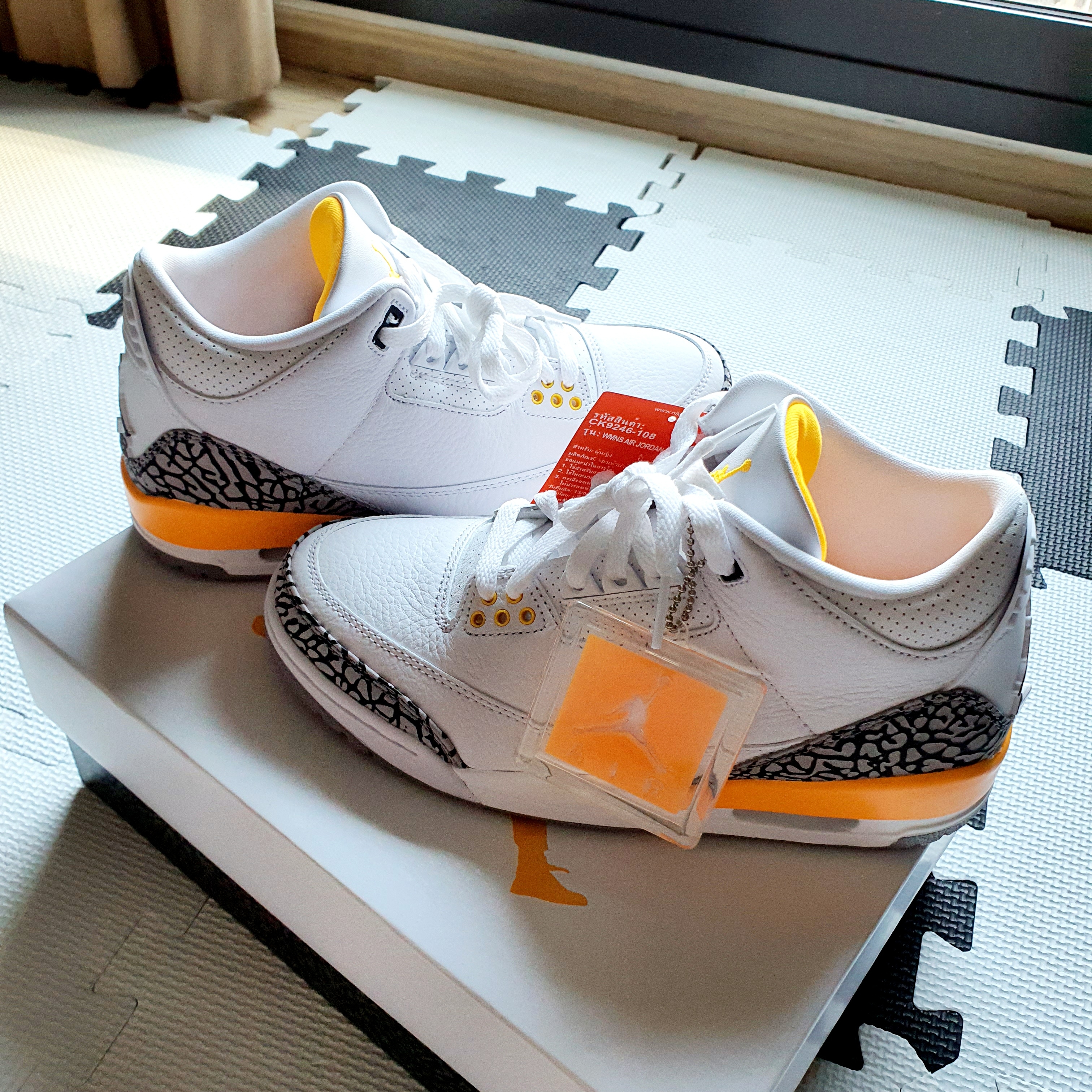 (W) Jordan 3 Retro Laser Orange 착용 스타일