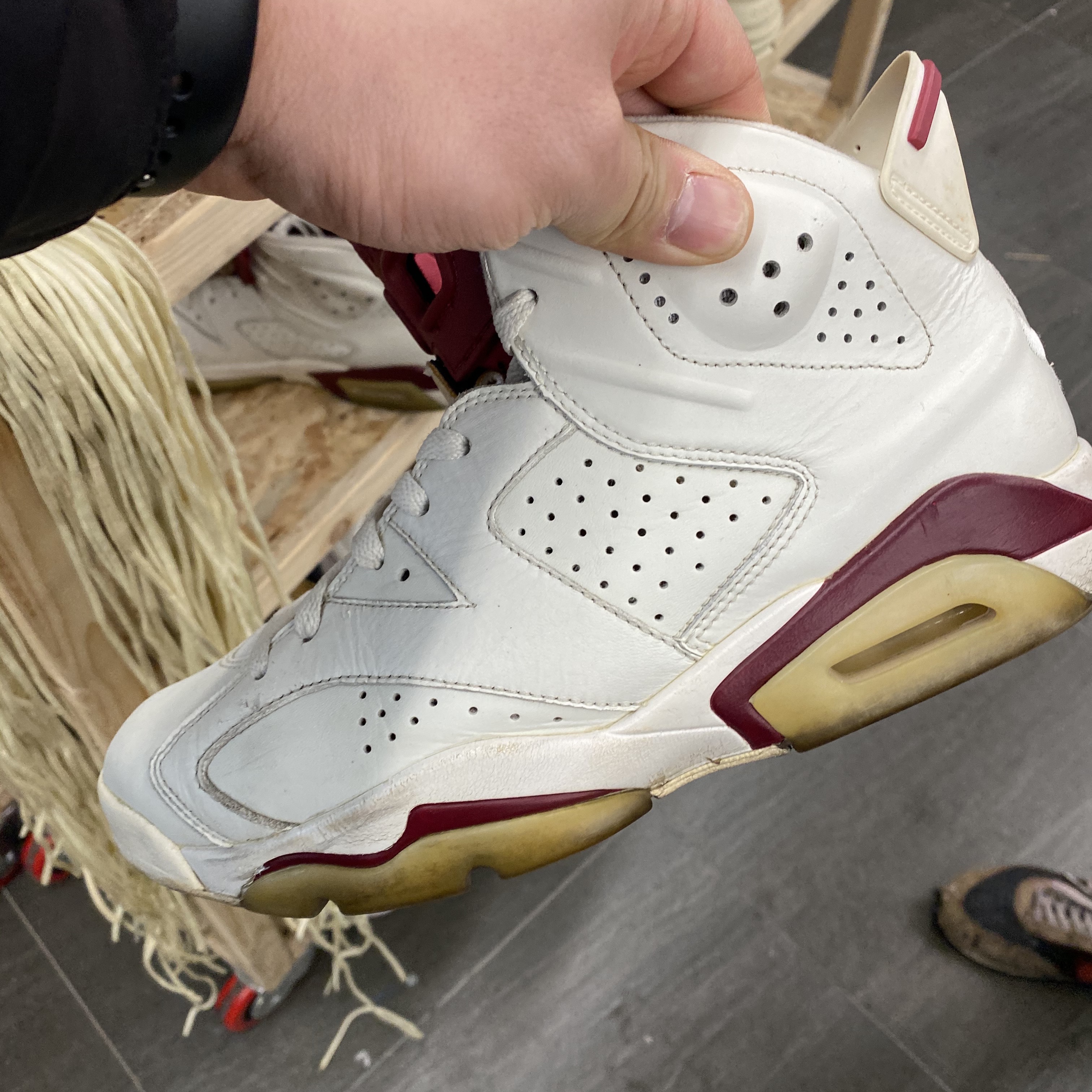Jordan 6 Retro Gatorade Like Mike White, Jordan 6 Retro Carmine 2014 착용 스타일 - 3