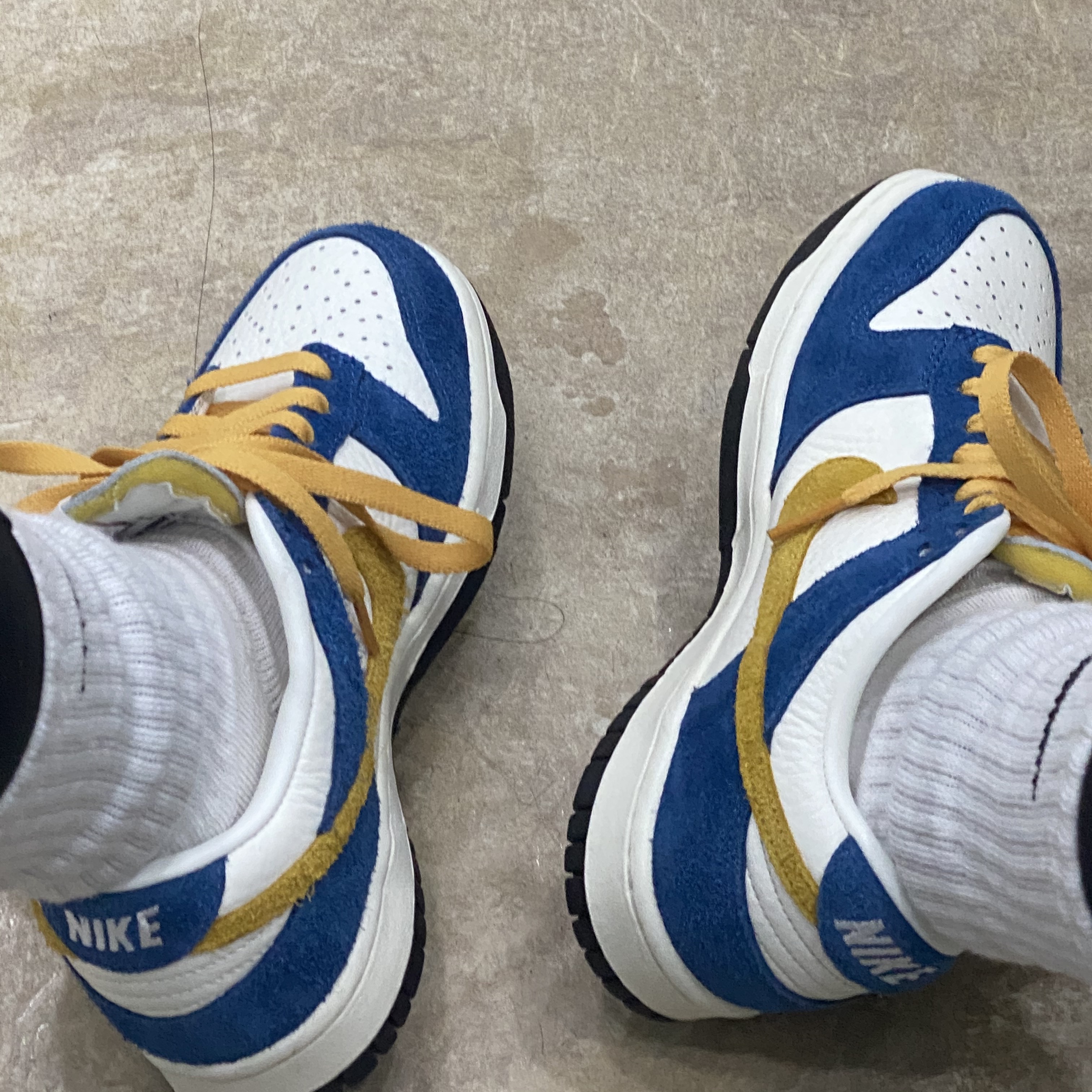 Nike x Kasina Dunk Low 80's Bus 착용 스타일