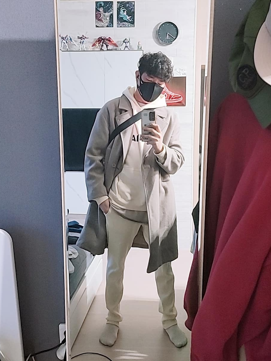 Essentials 3D Silicon Applique Pullover Hoodie Oatmeal/Oatmeal Heather/Light Heather Oatmeal 2020 착용 스타일 - 1