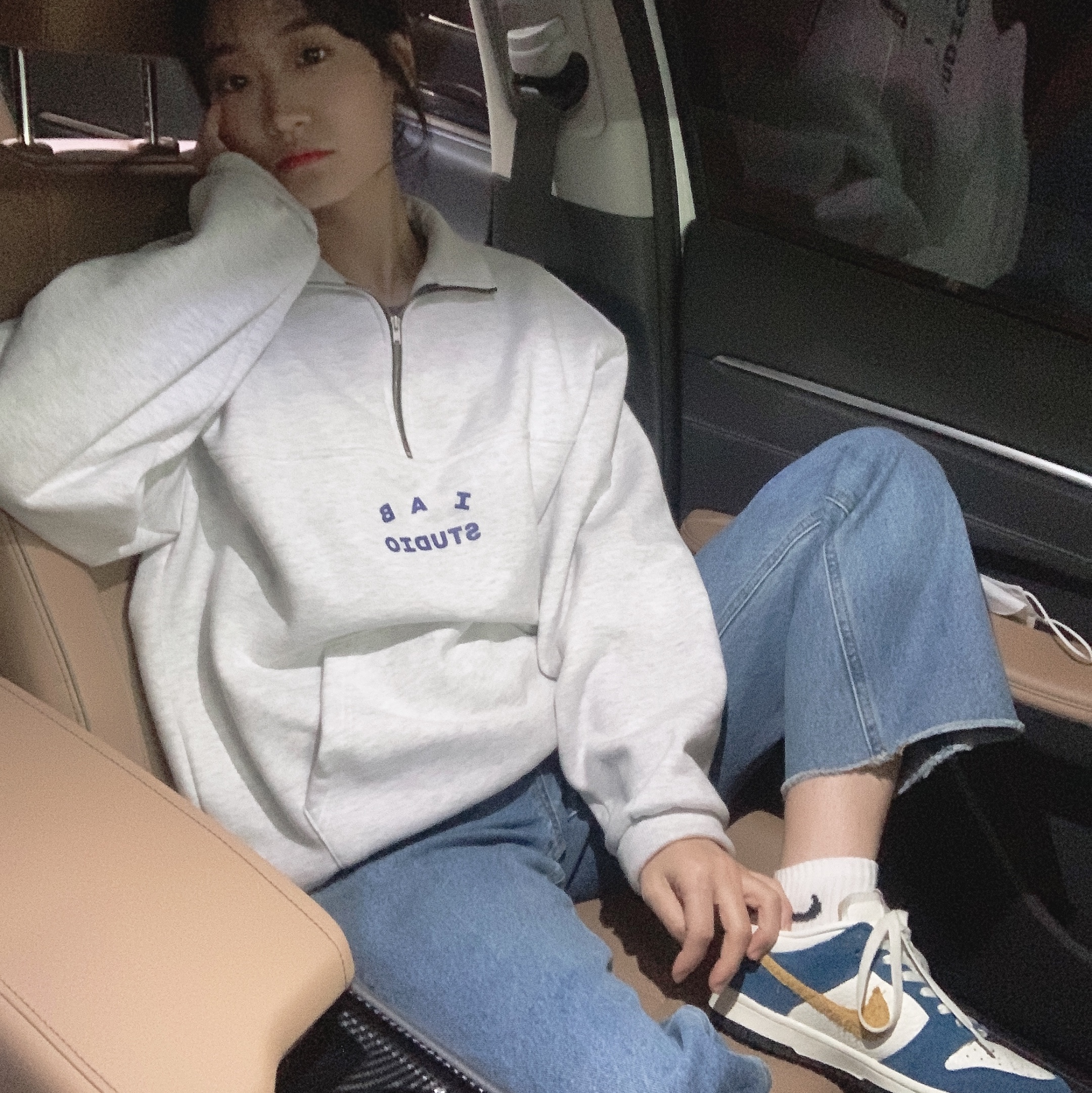 Nike x Kasina Dunk Low 80's Bus, IAB Studio Half Zip Pullover Light Gray 착용 스타일