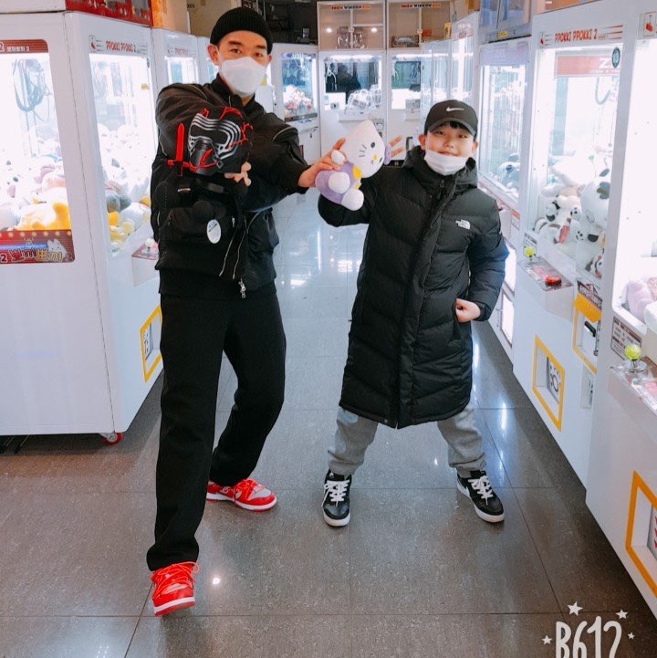 Nike x Off-White Dunk Low University Red 착용 스타일 - 1