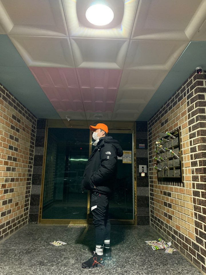 Nike x Off-White Air VaporMax V2 Black 착용 스타일 - 2