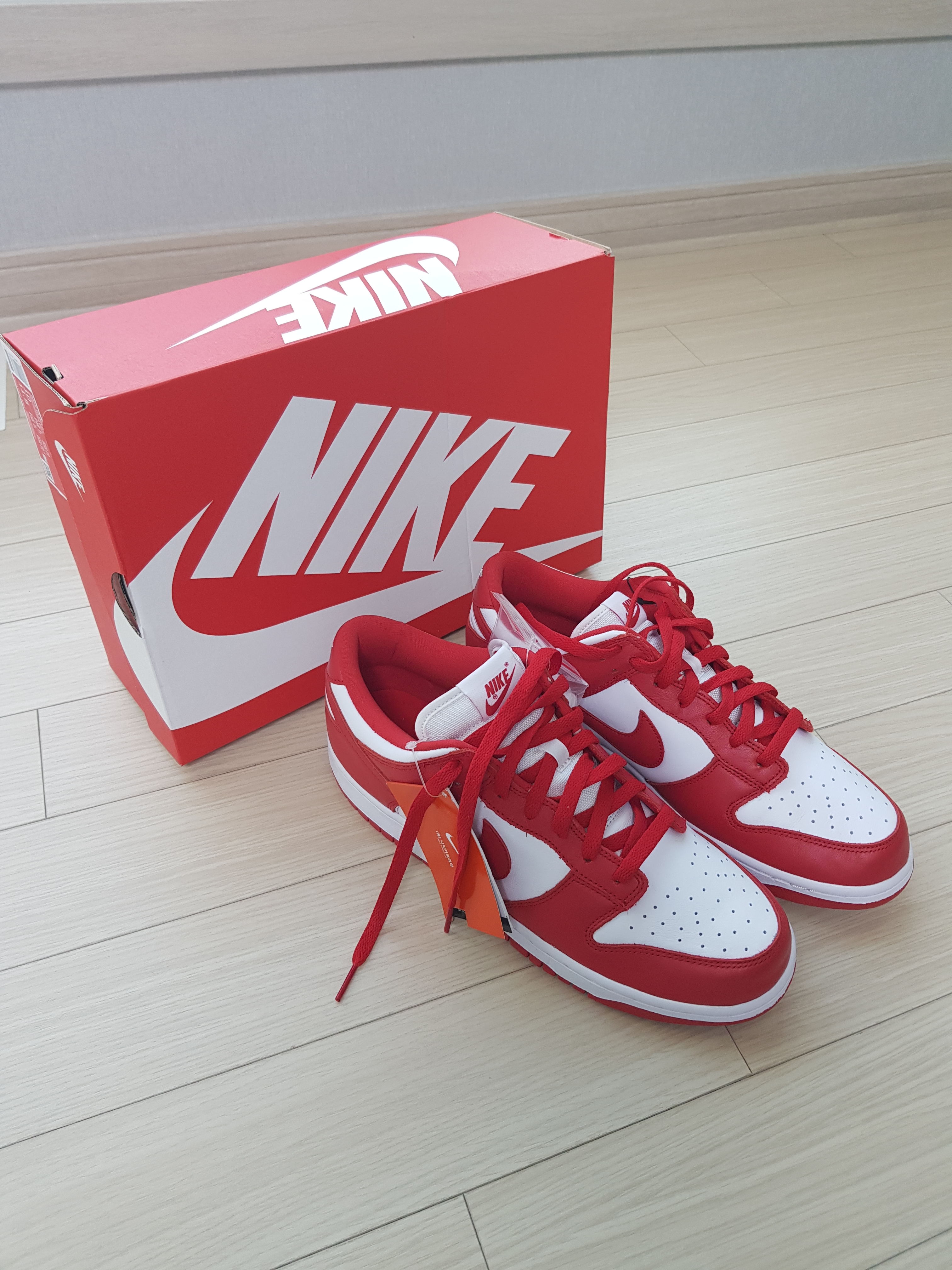 Nike Dunk Low SP University Red 2020 착용 스타일 - 2