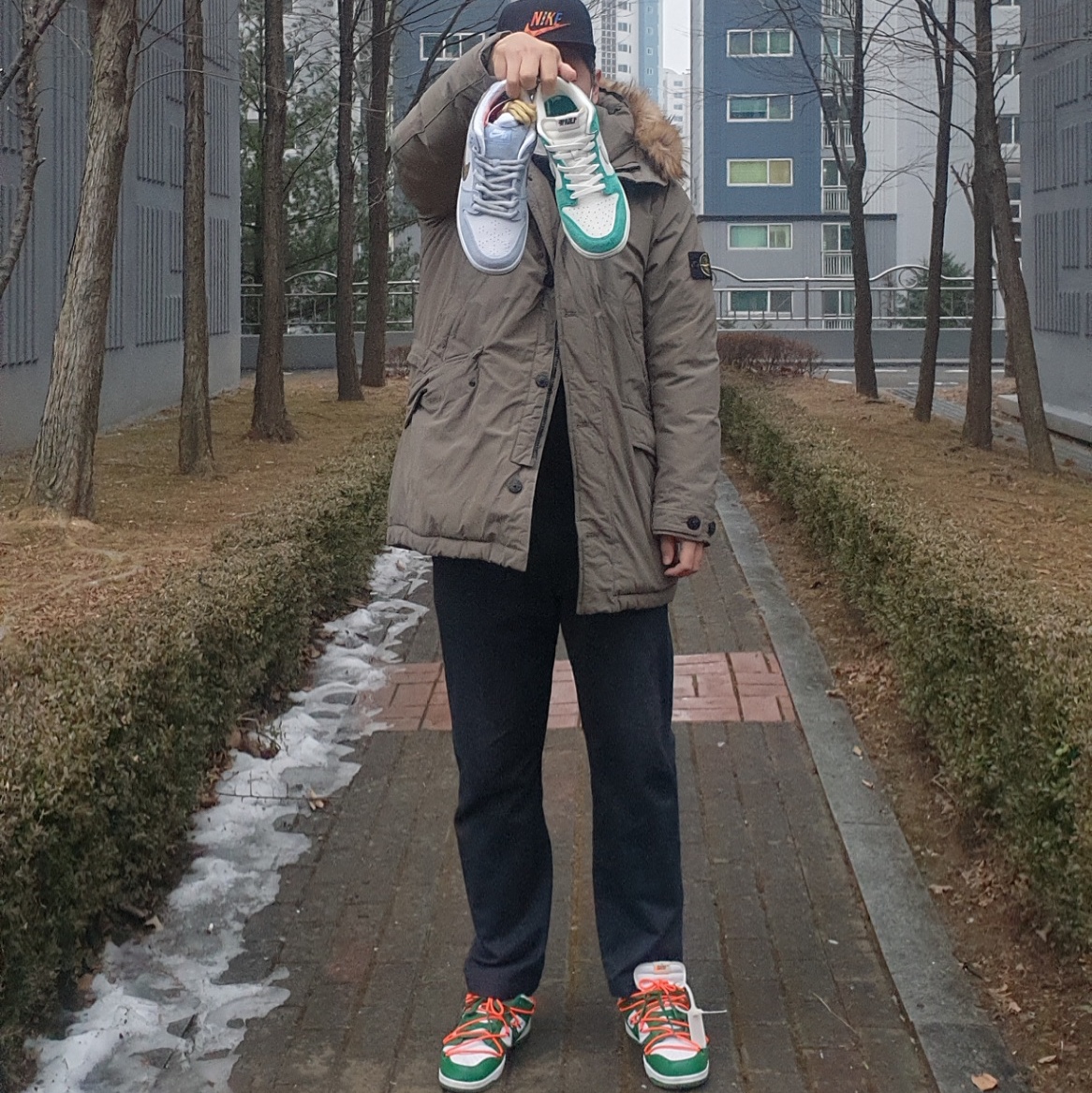Nike x Off-White Dunk Low Pine Green, Nike x Sean Cliver SB Dunk Low Holiday Special 착용 스타일
