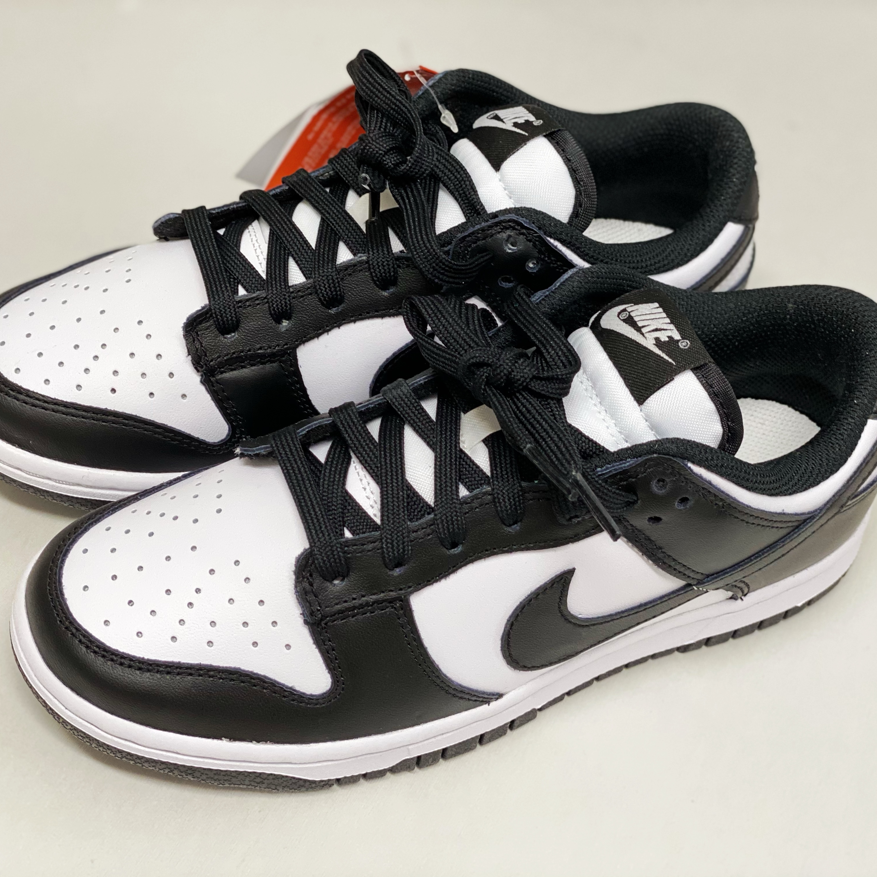 (W) Nike Dunk Low Black 착용 스타일