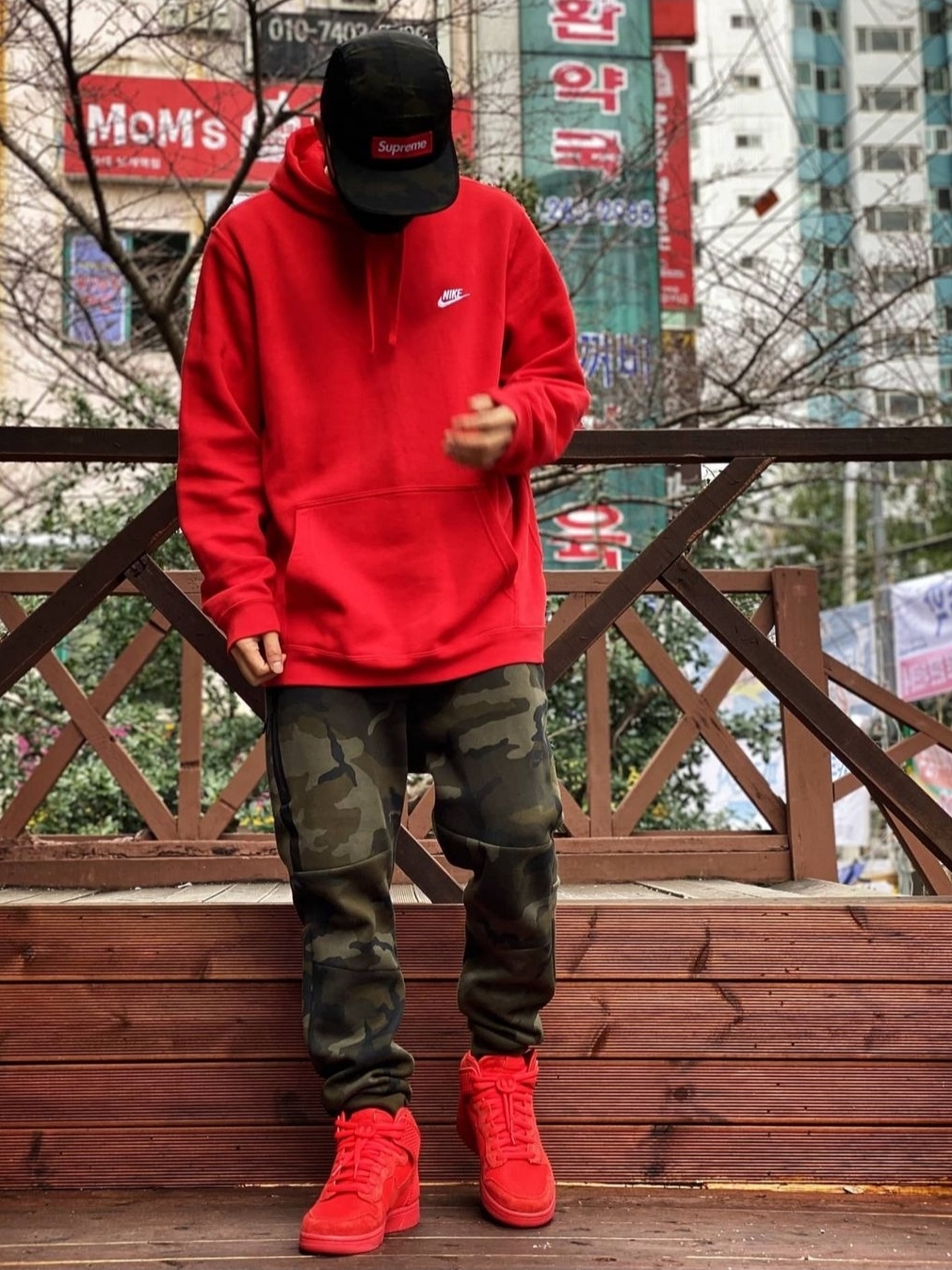 Nike Dunk High CMFT Premium Red October 착용 스타일