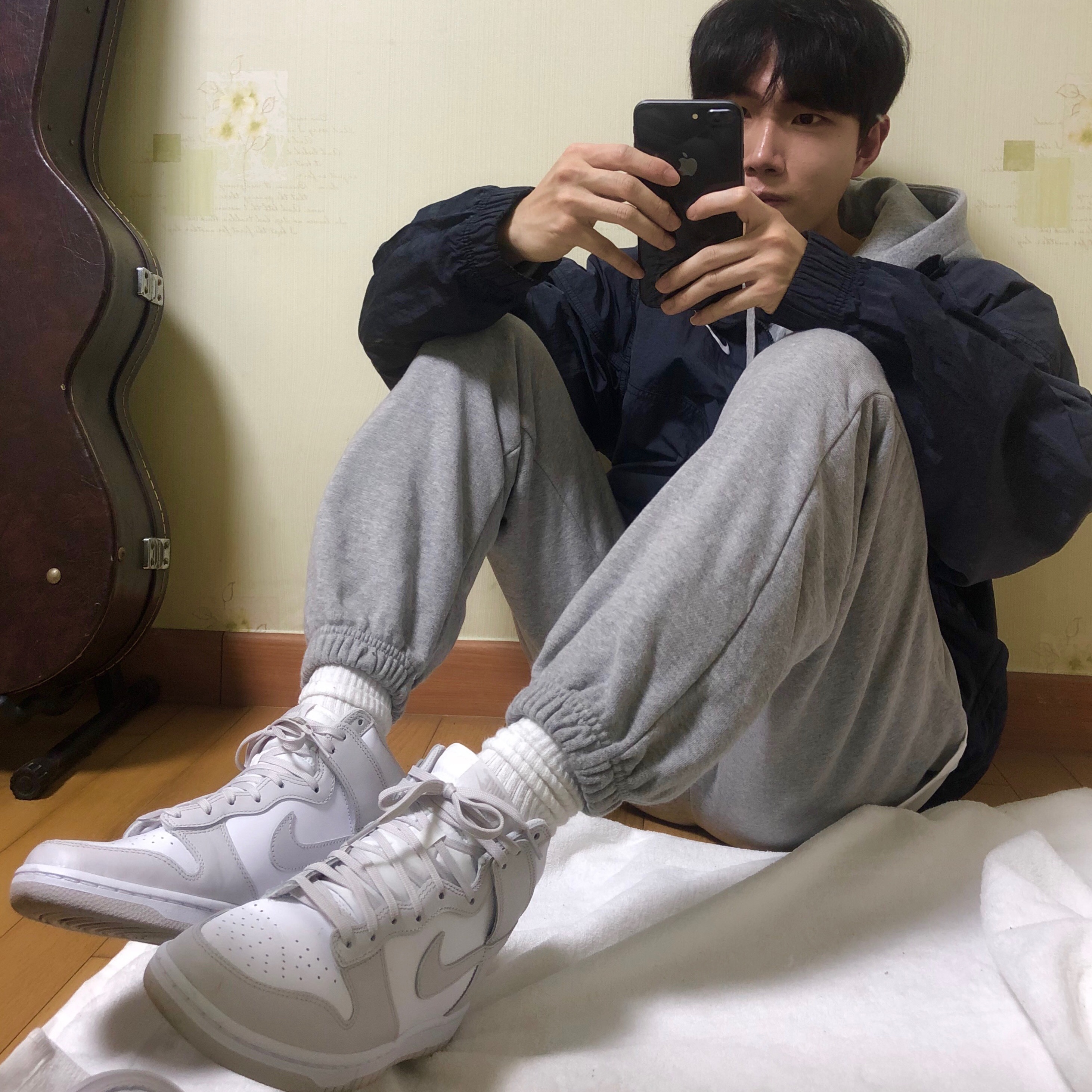 Nike Dunk High Retro Vast Grey, Nike x Stussy Windrunner Jacket Off Noir 착용 스타일