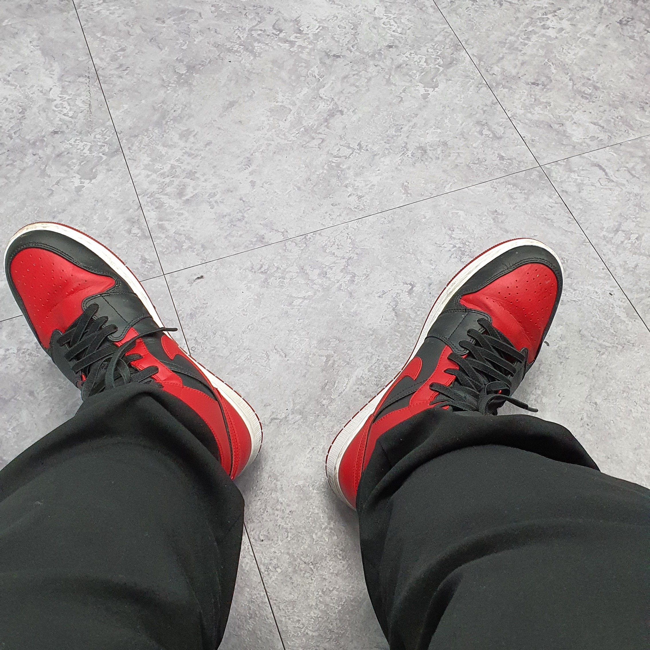 Jordan 1 Mid Bred Banned 2020 착용 스타일
