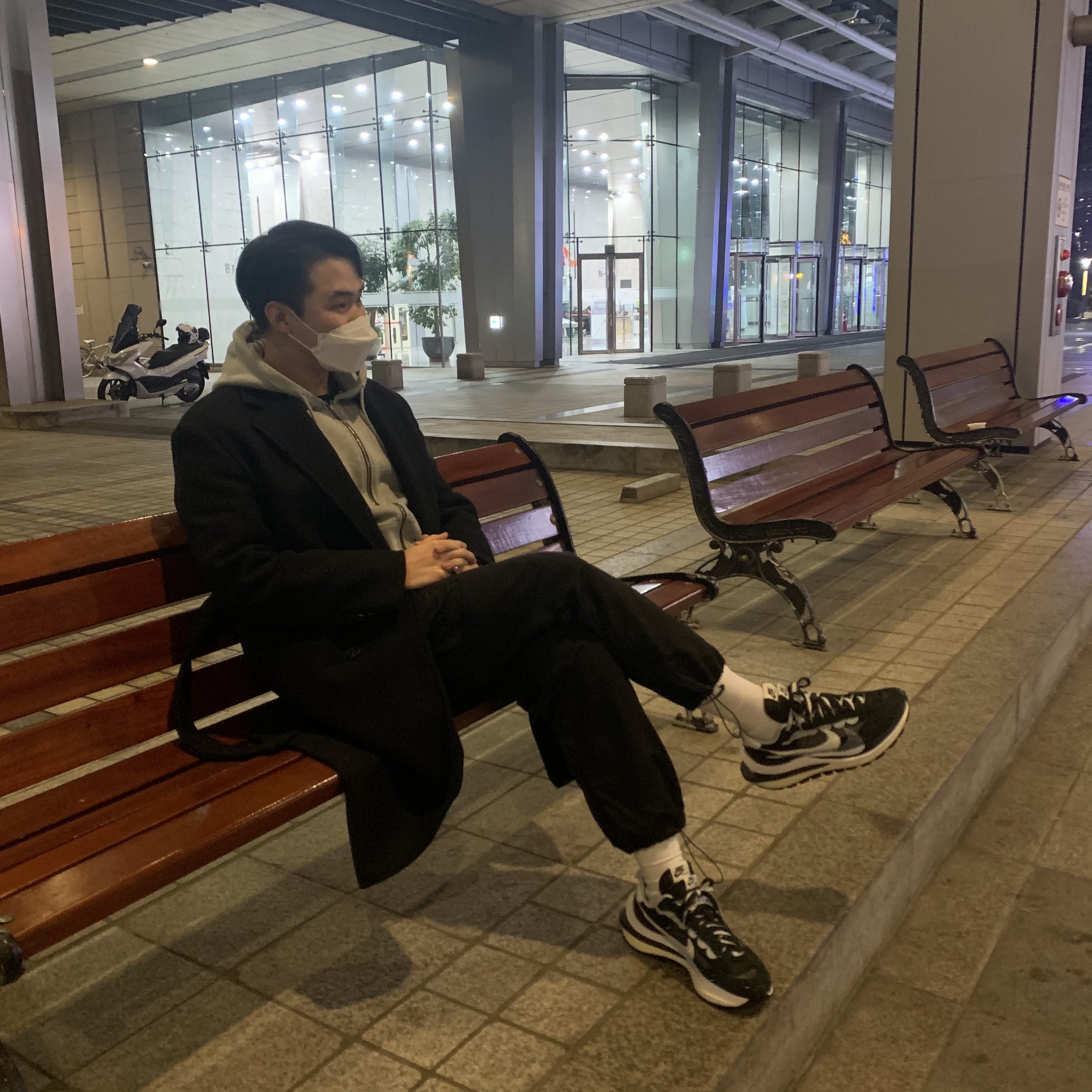 Nike x Sacai VaporWaffle Black White 착용 스타일