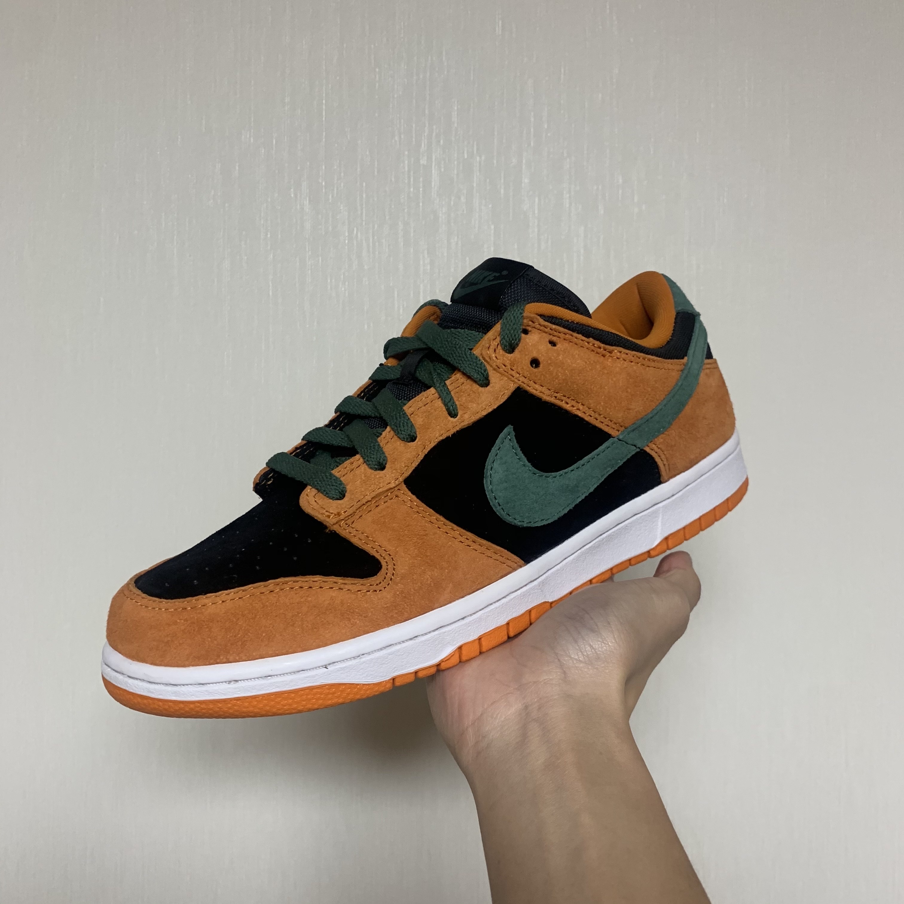 Nike Dunk Low SP Ceramic 착용 스타일 - 1