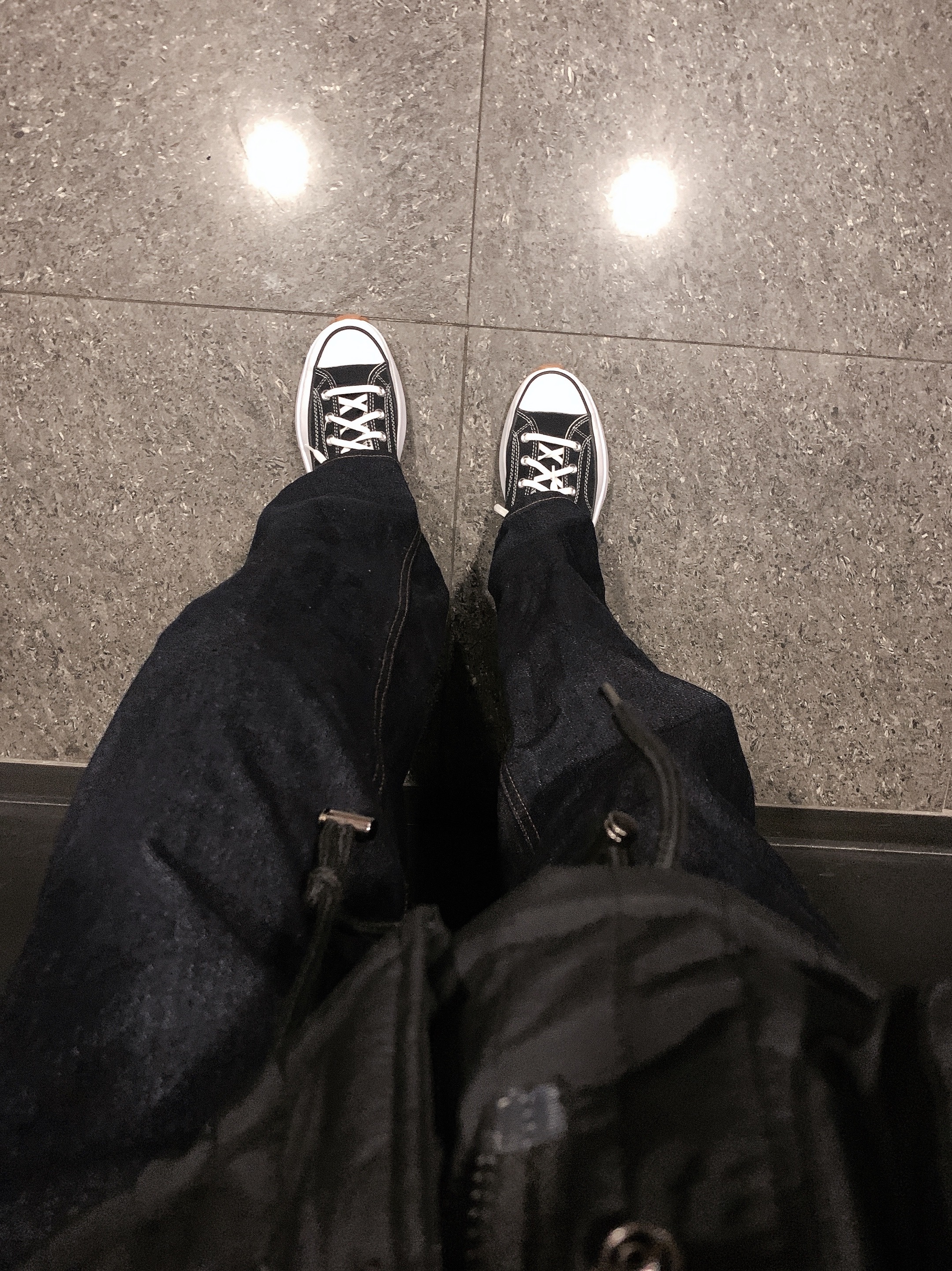 Converse Run Star Hike Hi Black White Gum 착용 스타일 - 2