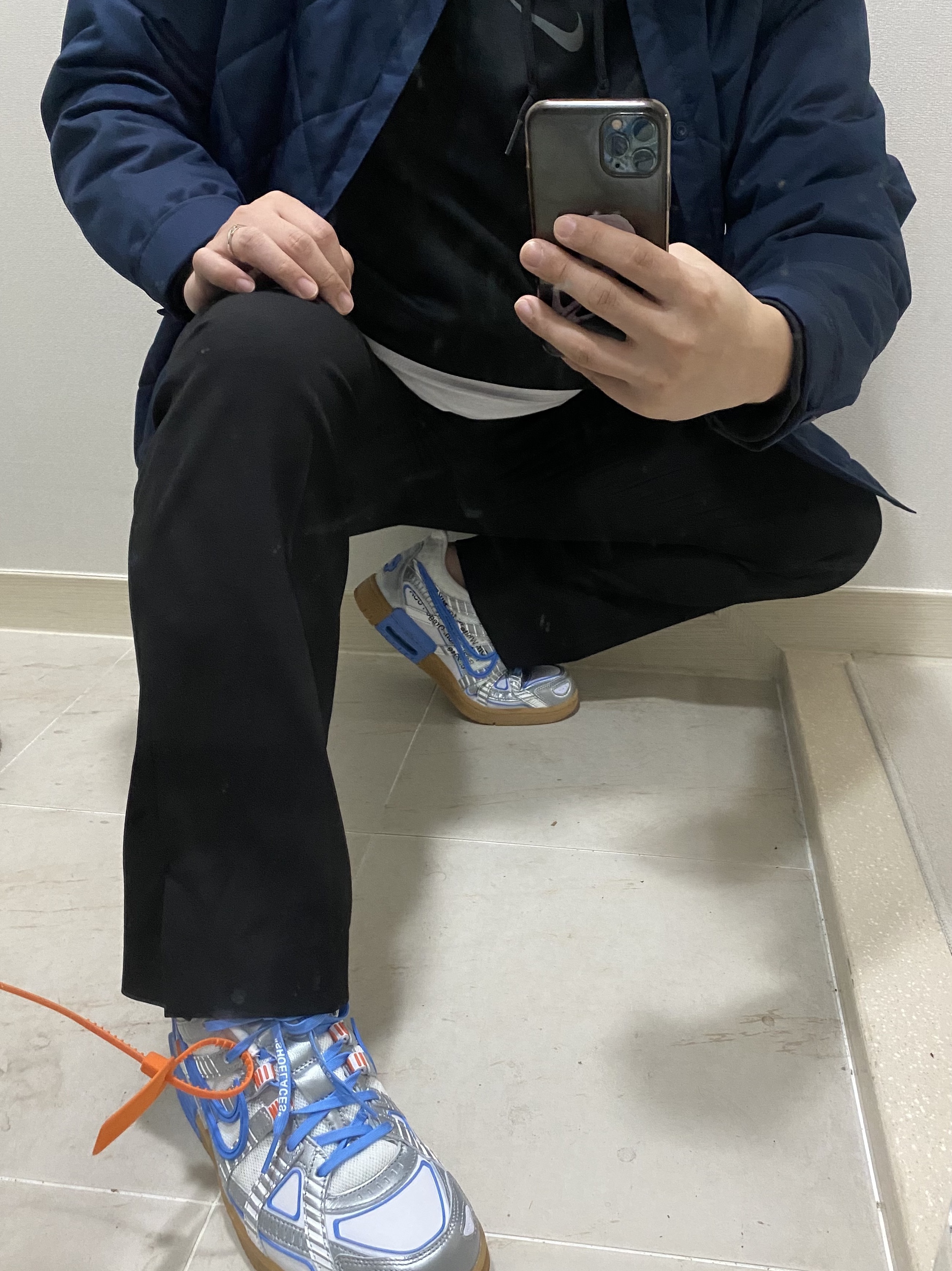 Nike x Off-White Air Rubber Dunk University Blue 착용 스타일
