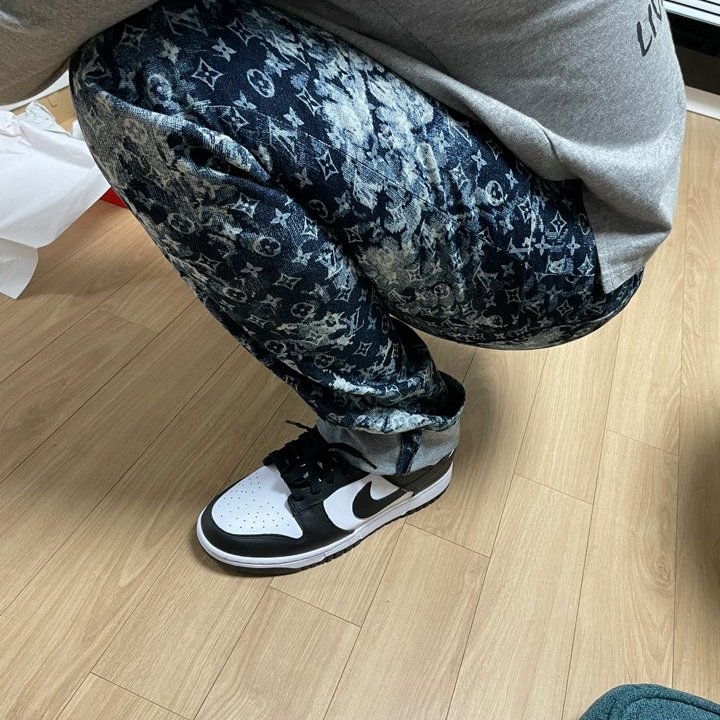 Nike Dunk Low Retro Black 착용 스타일
