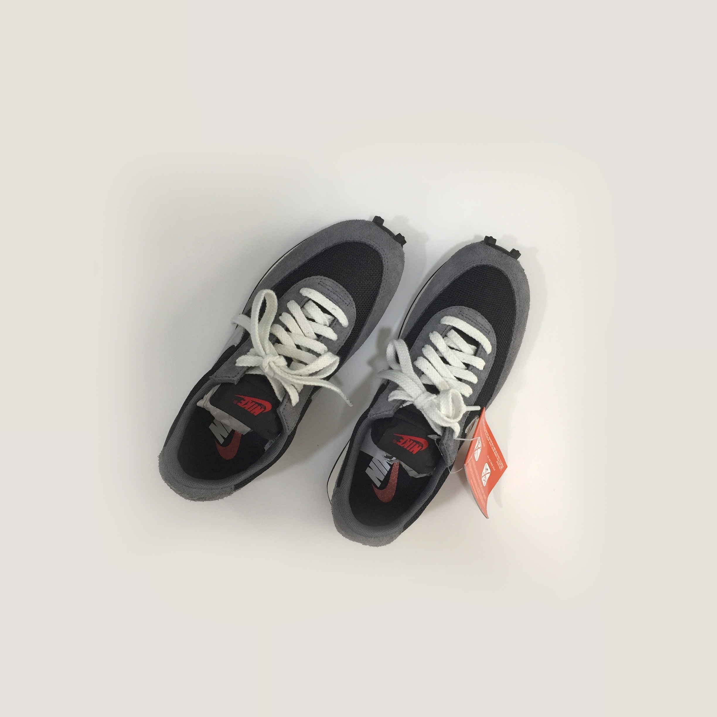 Nike Daybreak SP Black Metallic Silver 착용 스타일