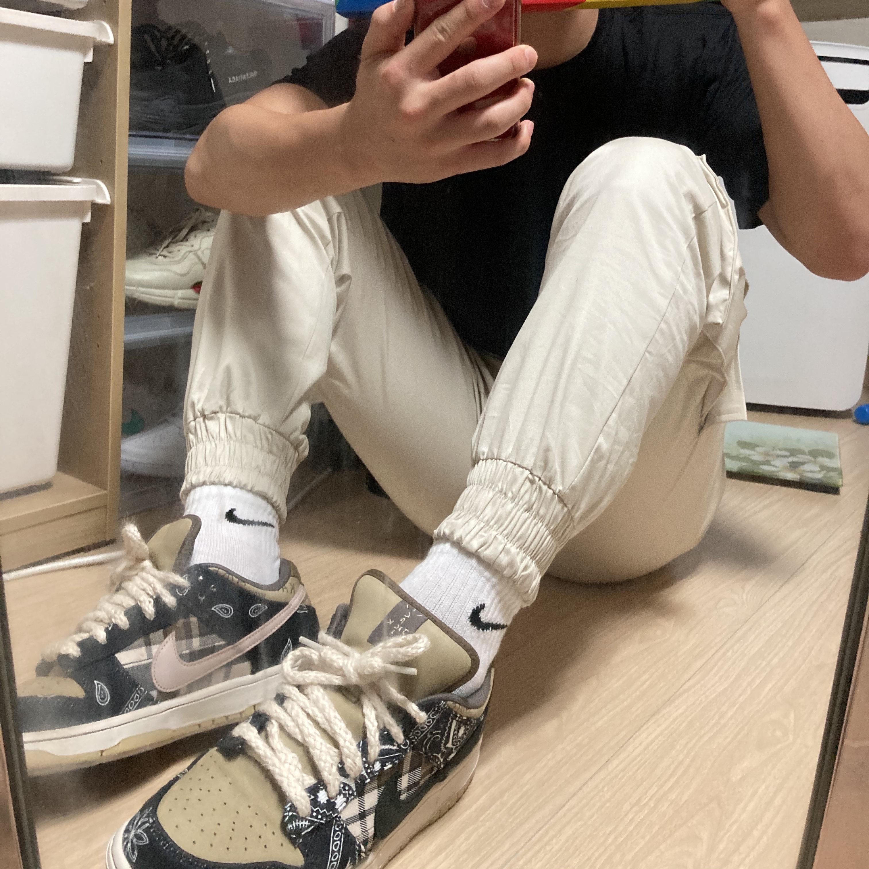 Nike x Travis Scott SB Dunk Low 착용 스타일