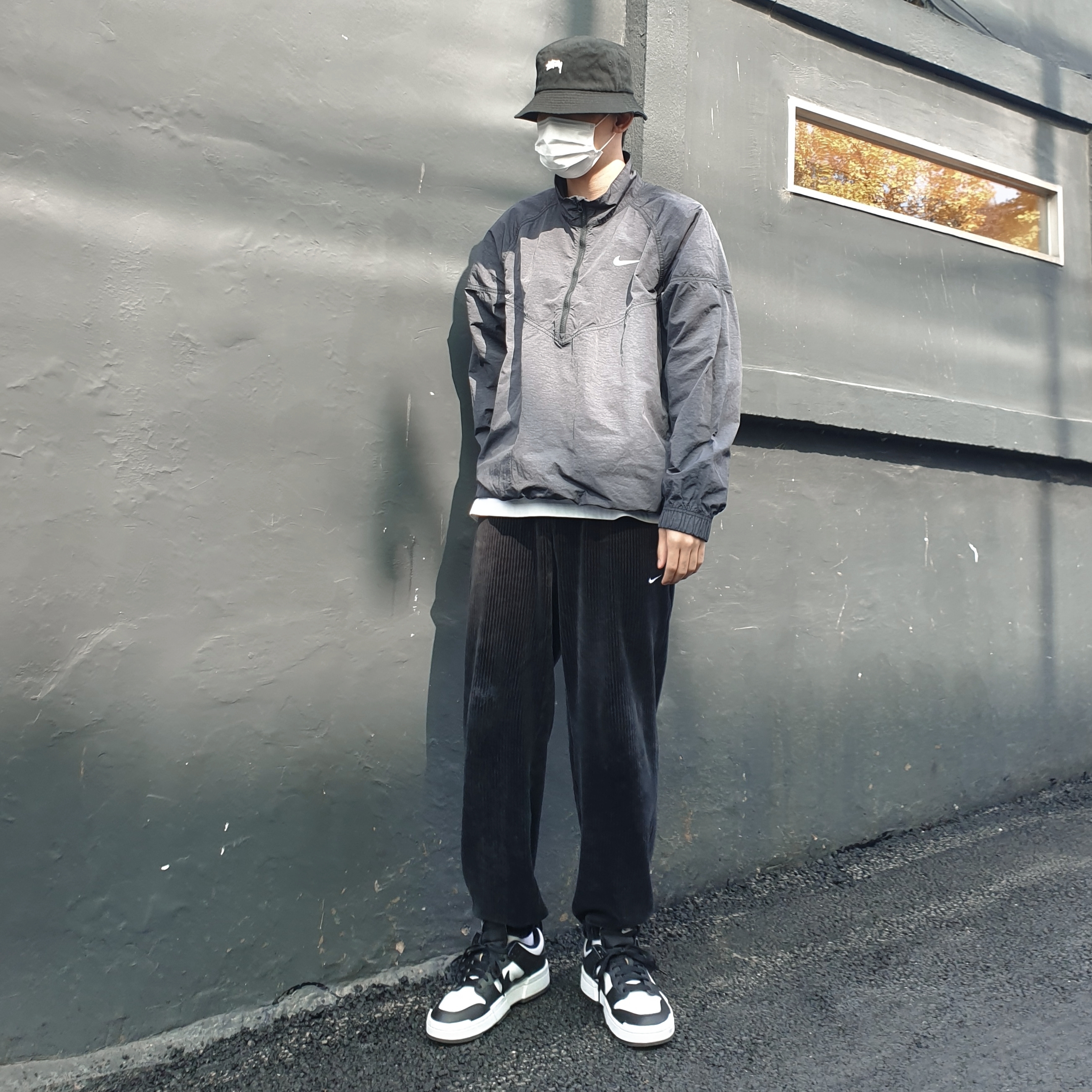 (W) Nike Dunk Low Disrupt Black White 착용 스타일