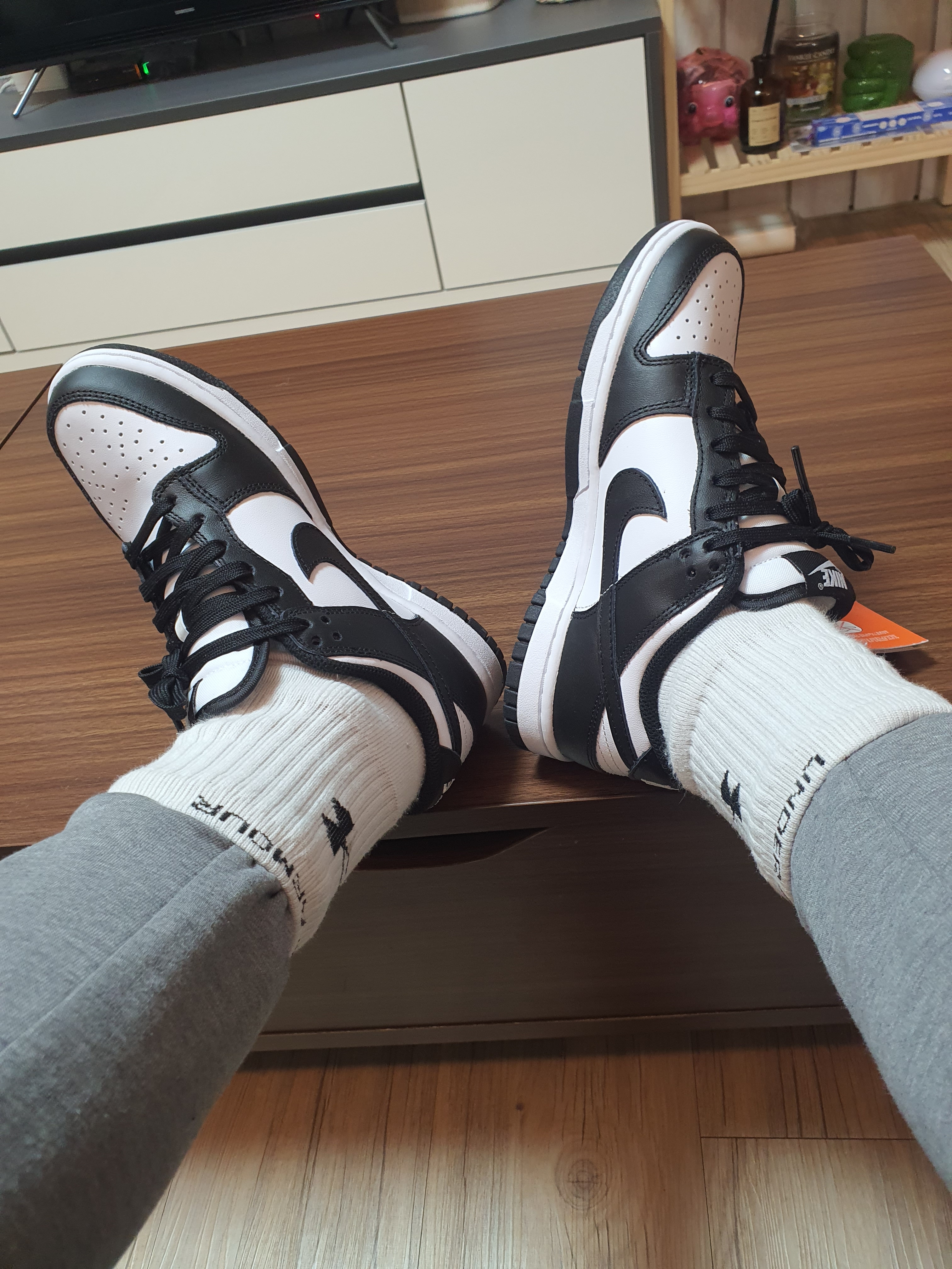 (W) Nike Dunk Low Black 착용 스타일