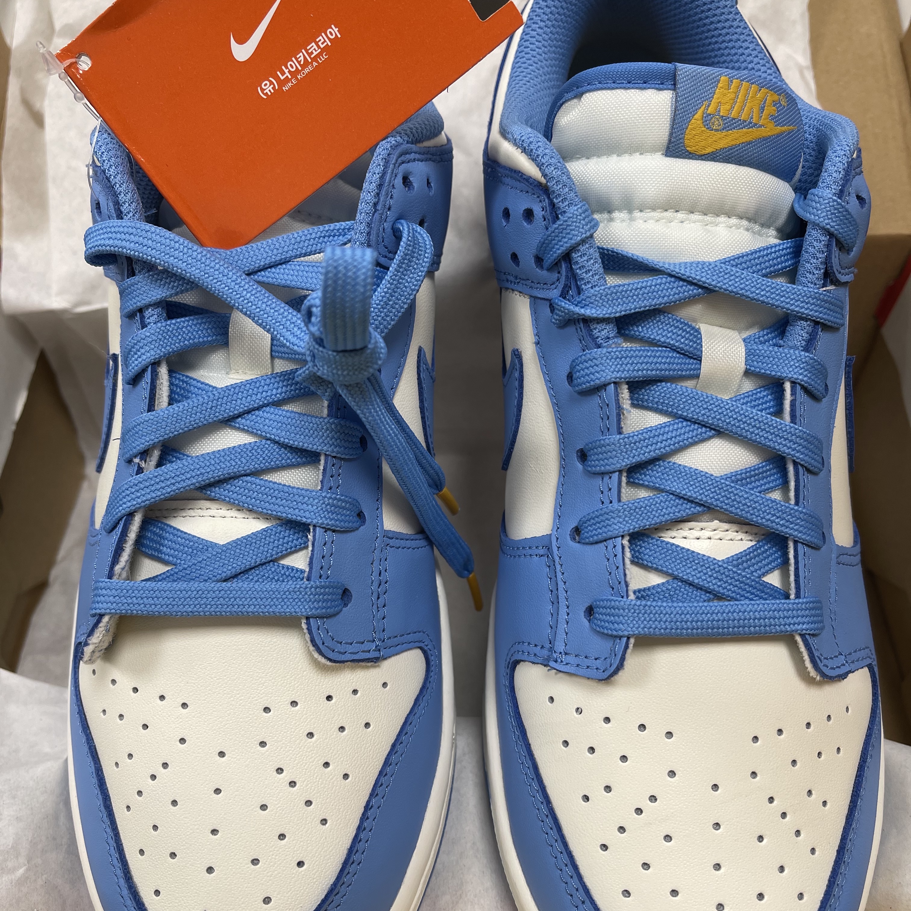 (W) Jordan 1 Low UNC University Blue 착용 스타일 - 1