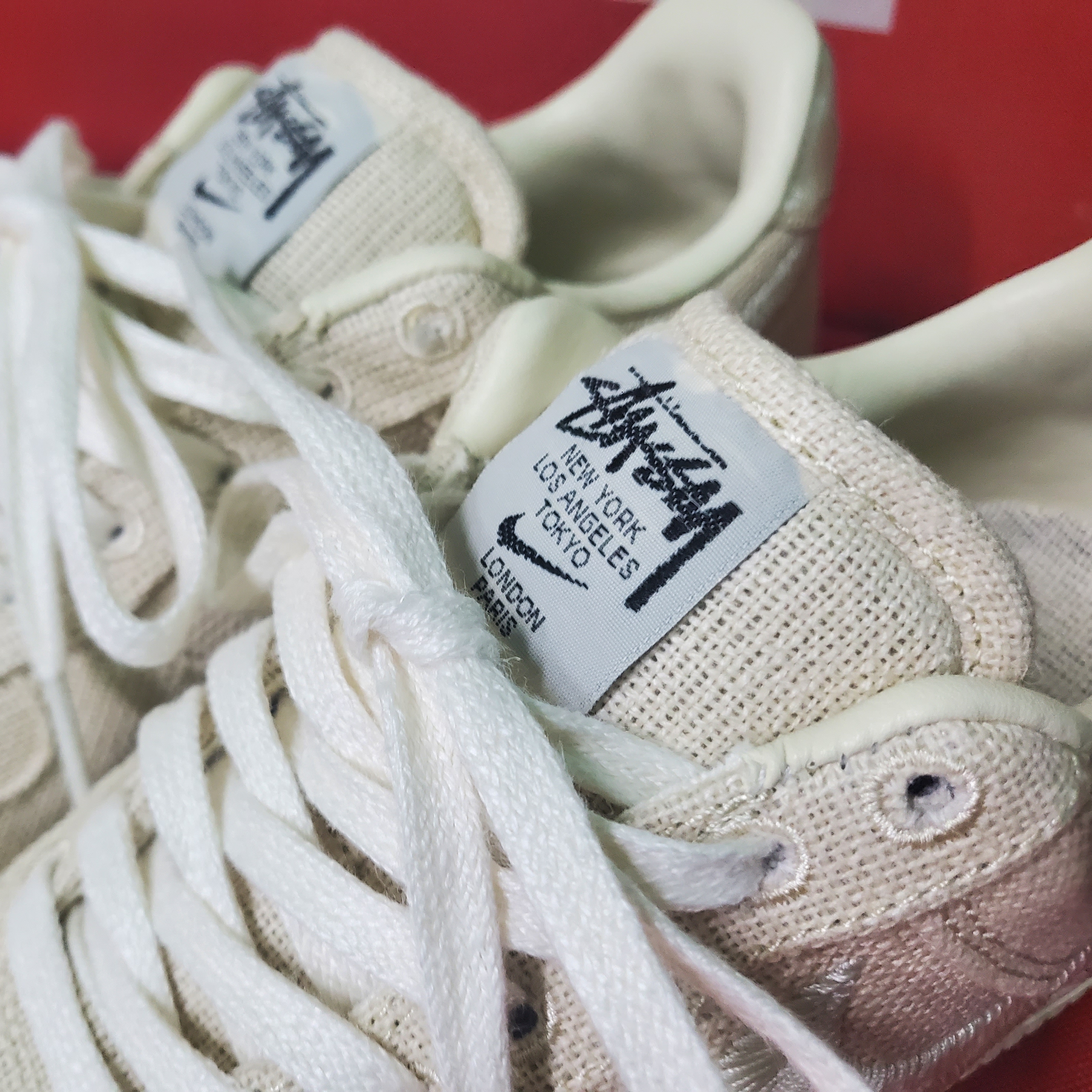 Nike x Stussy Air Force 1 Low Fossil 착용 스타일 - 4