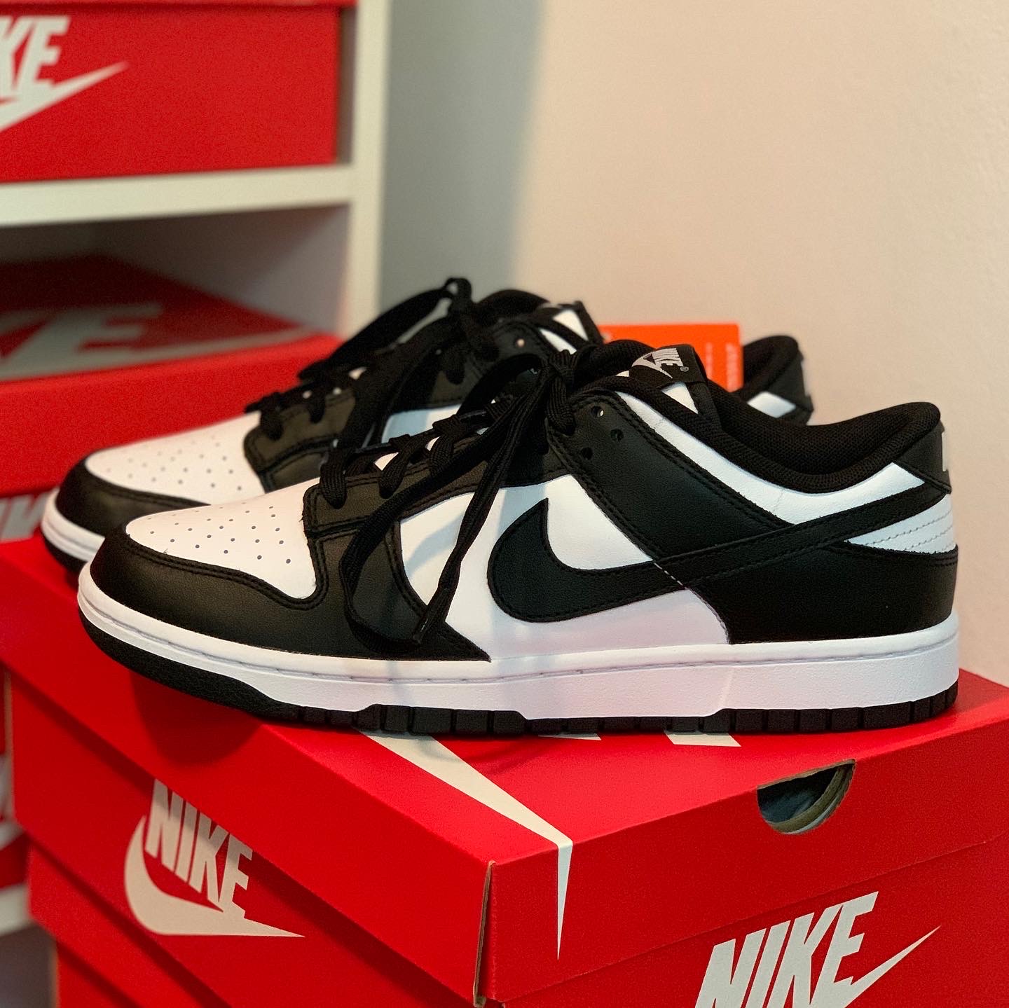 Nike Dunk Low Retro Black 착용 스타일 - 2