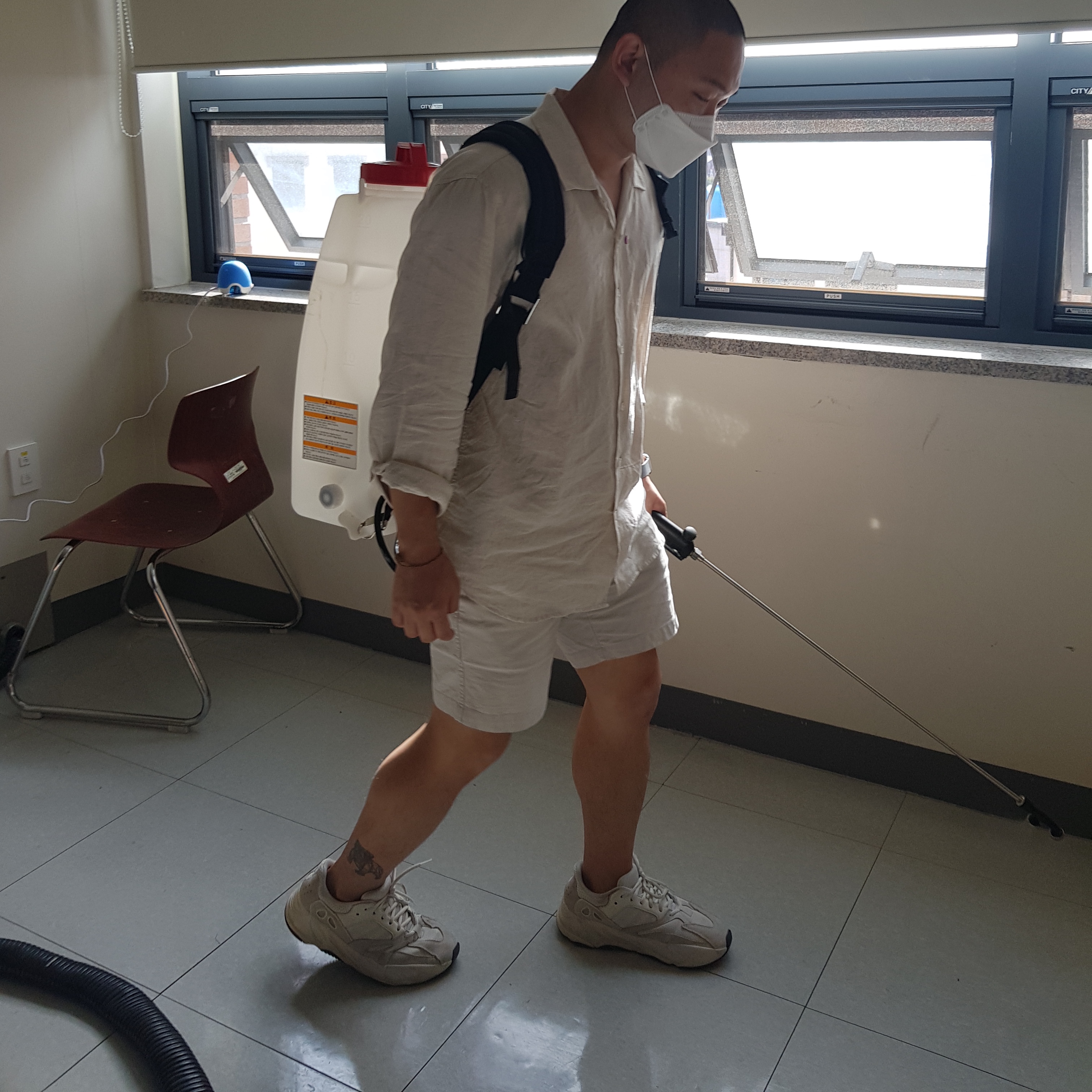 Adidas Yeezy Boost 700 Analog 2019 착용 스타일 - 1