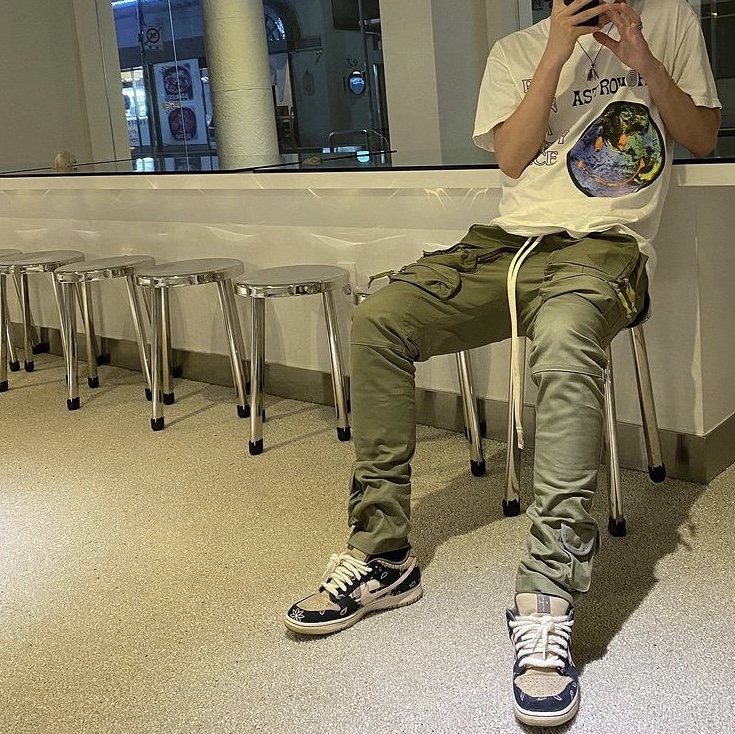 Nike x Travis Scott SB Dunk Low 착용 스타일