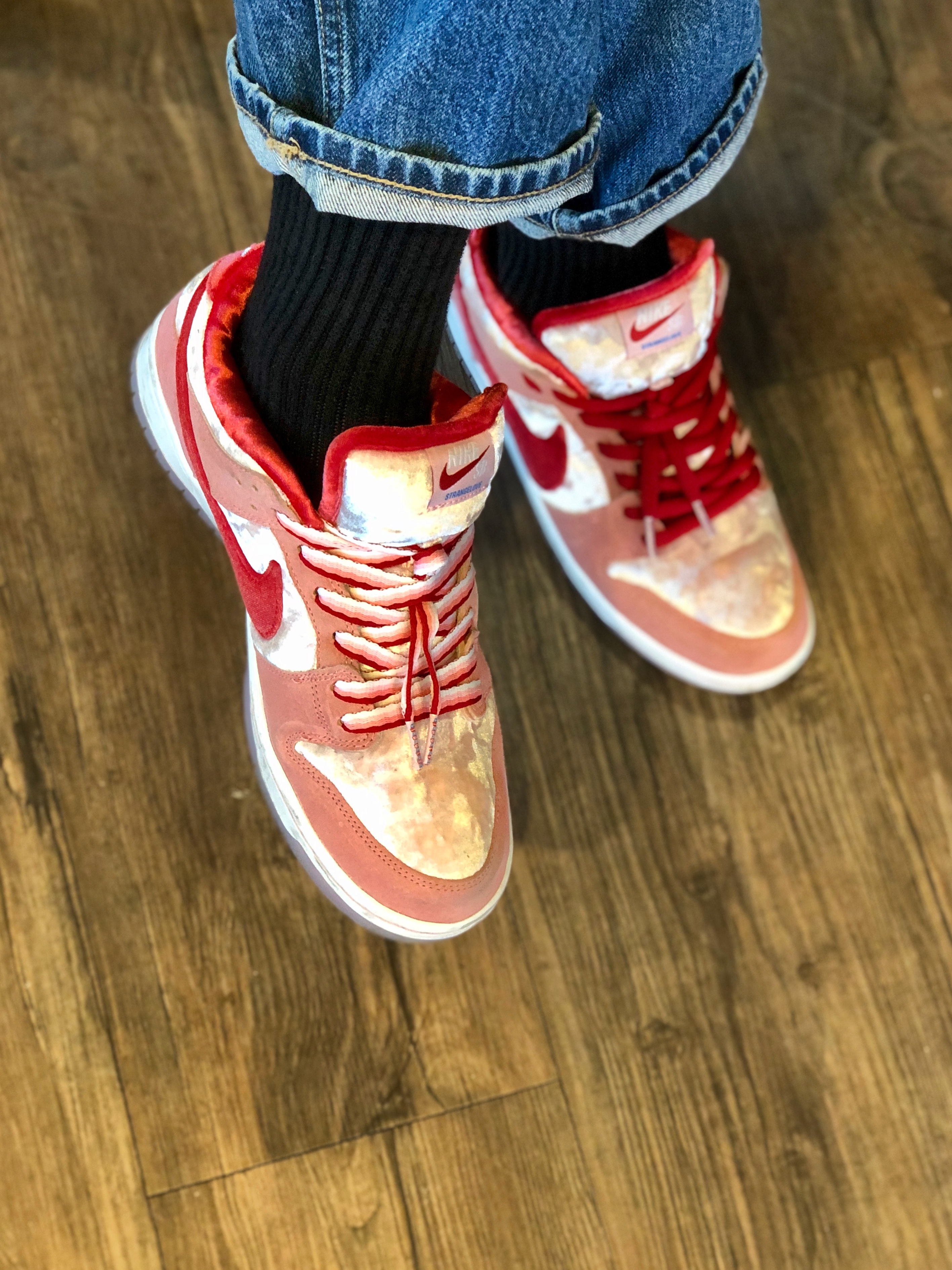 Nike x StrangeLove SB Dunk Low Pink (Regular Box) 착용 스타일